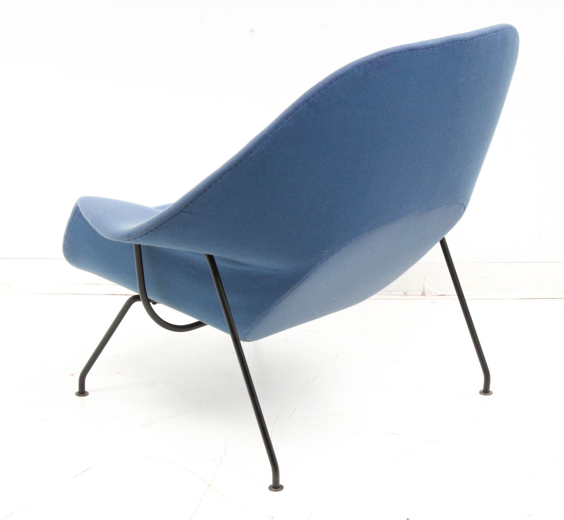 Eero Saarinen "Womb Chair" for Knoll