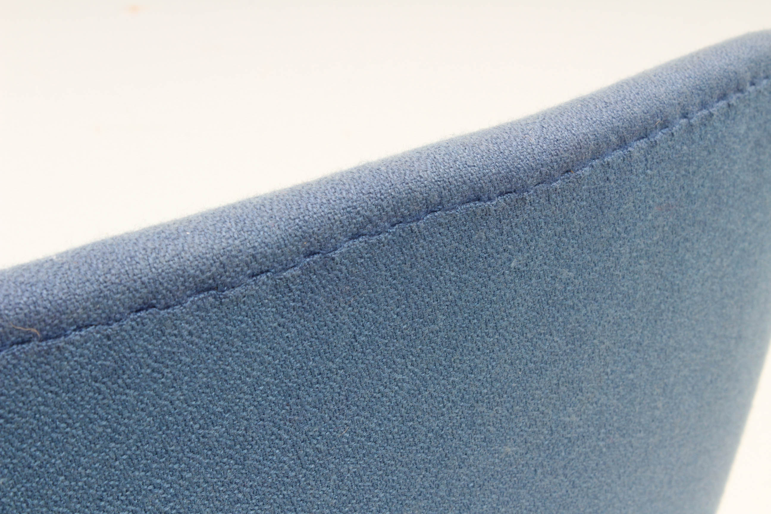 Eero Saarinen "Womb Chair" for Knoll