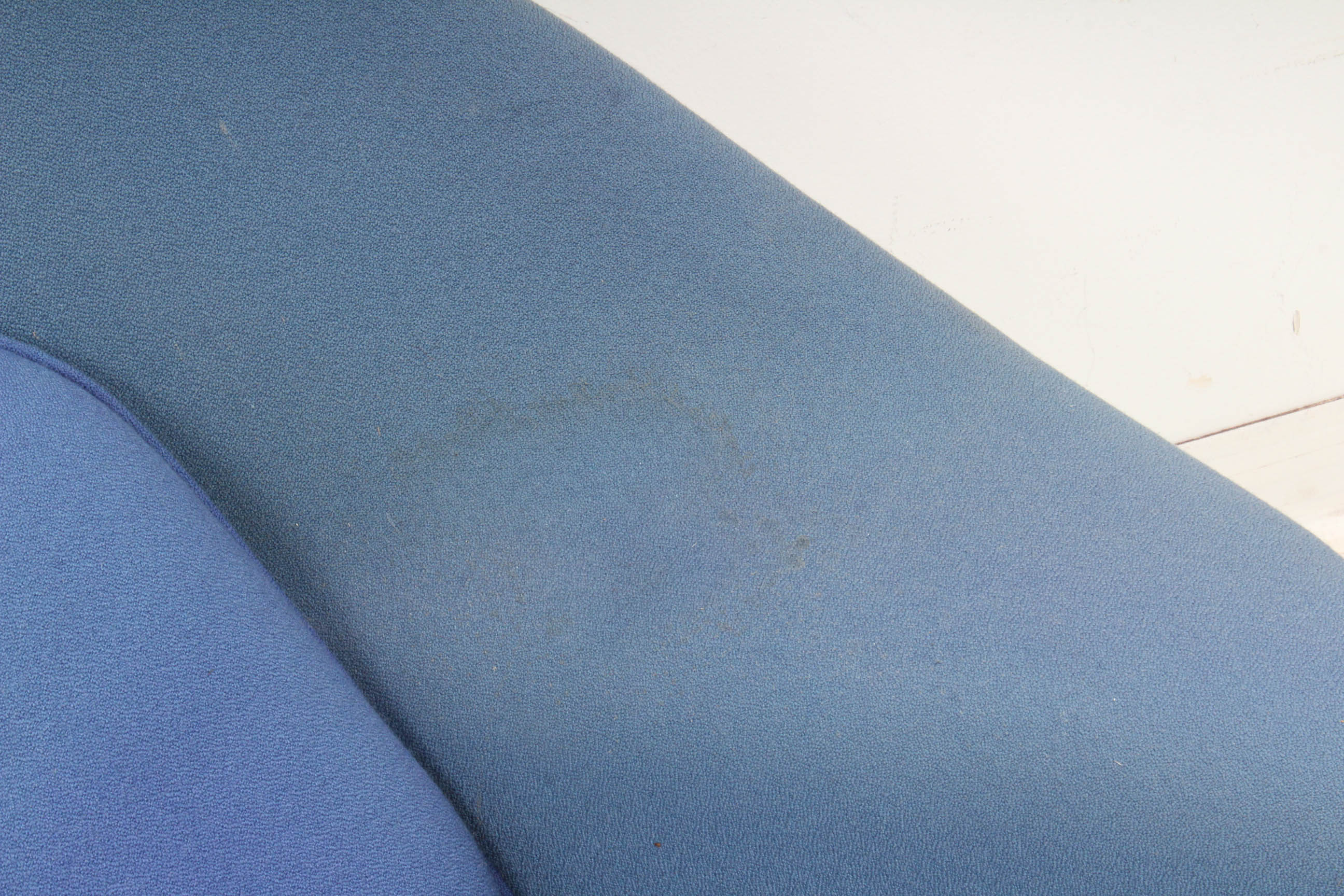 Eero Saarinen "Womb Chair" for Knoll