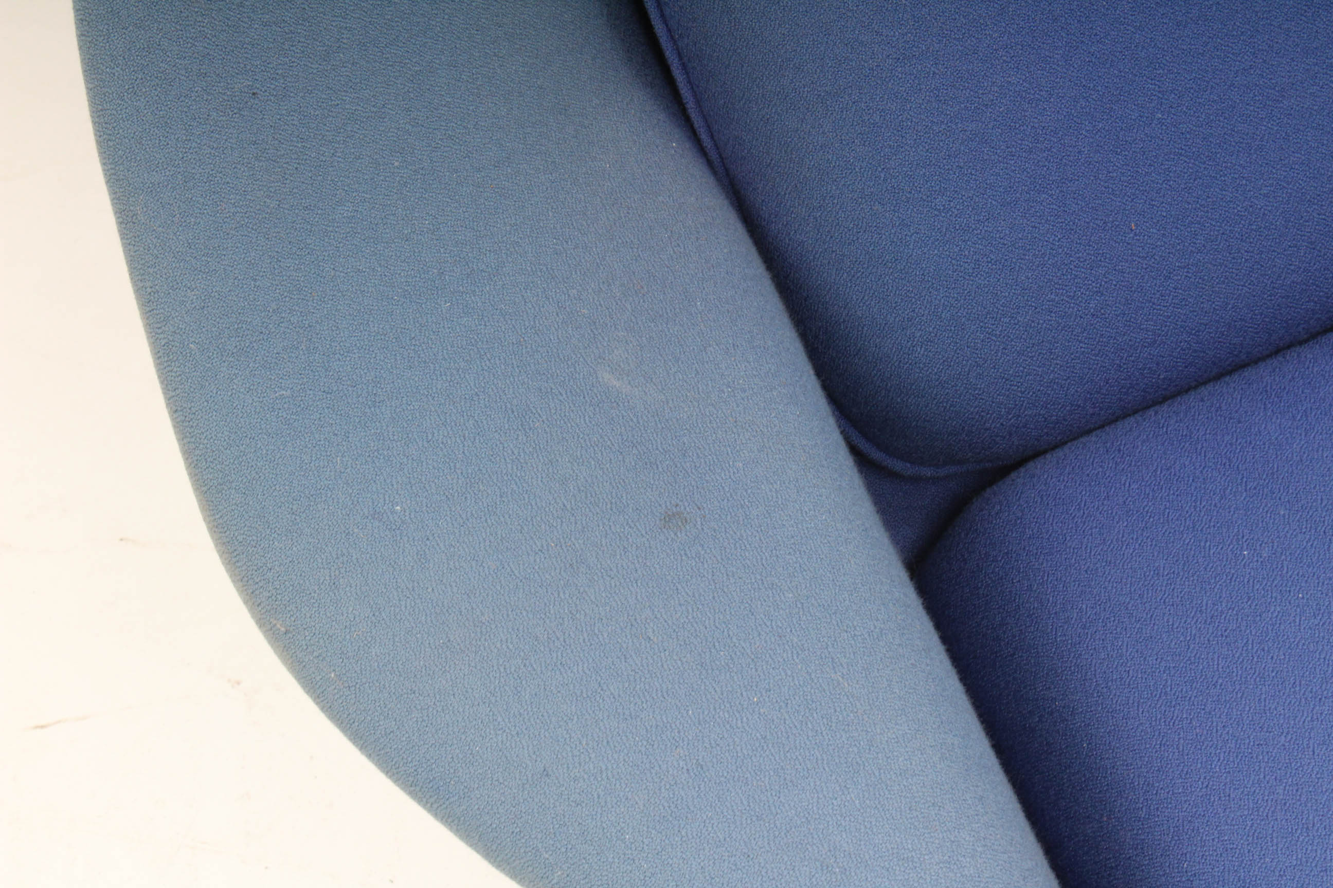 Eero Saarinen "Womb Chair" for Knoll