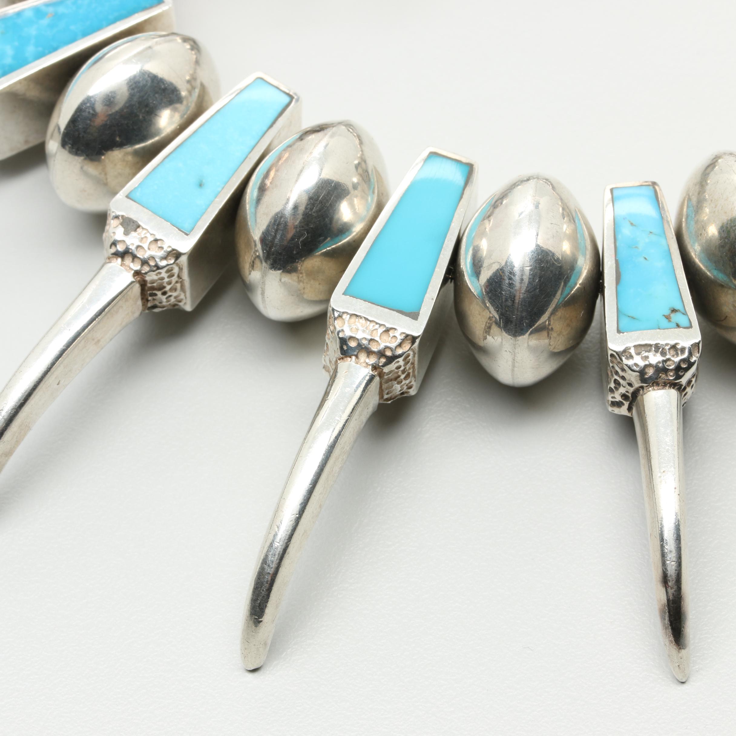 Southwestern Style Turquoise Claw and Bench Bead Necklace