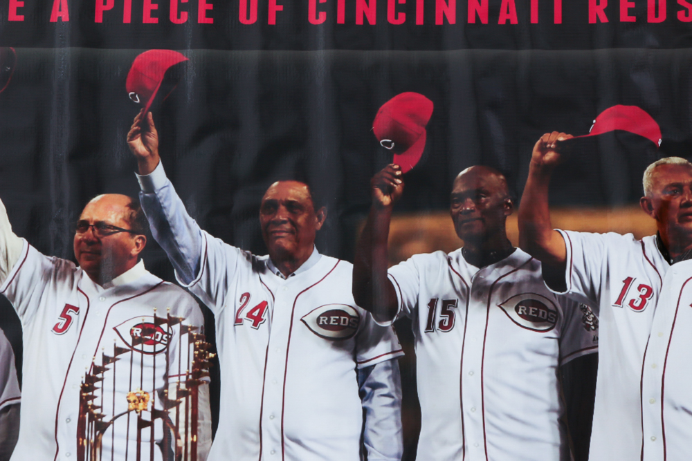 Cincinnati Reds Hall of Fame and Museum "The Great 8 Reunite" Banner COA