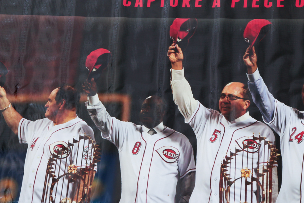 Cincinnati Reds Hall of Fame and Museum "The Great 8 Reunite" Banner COA