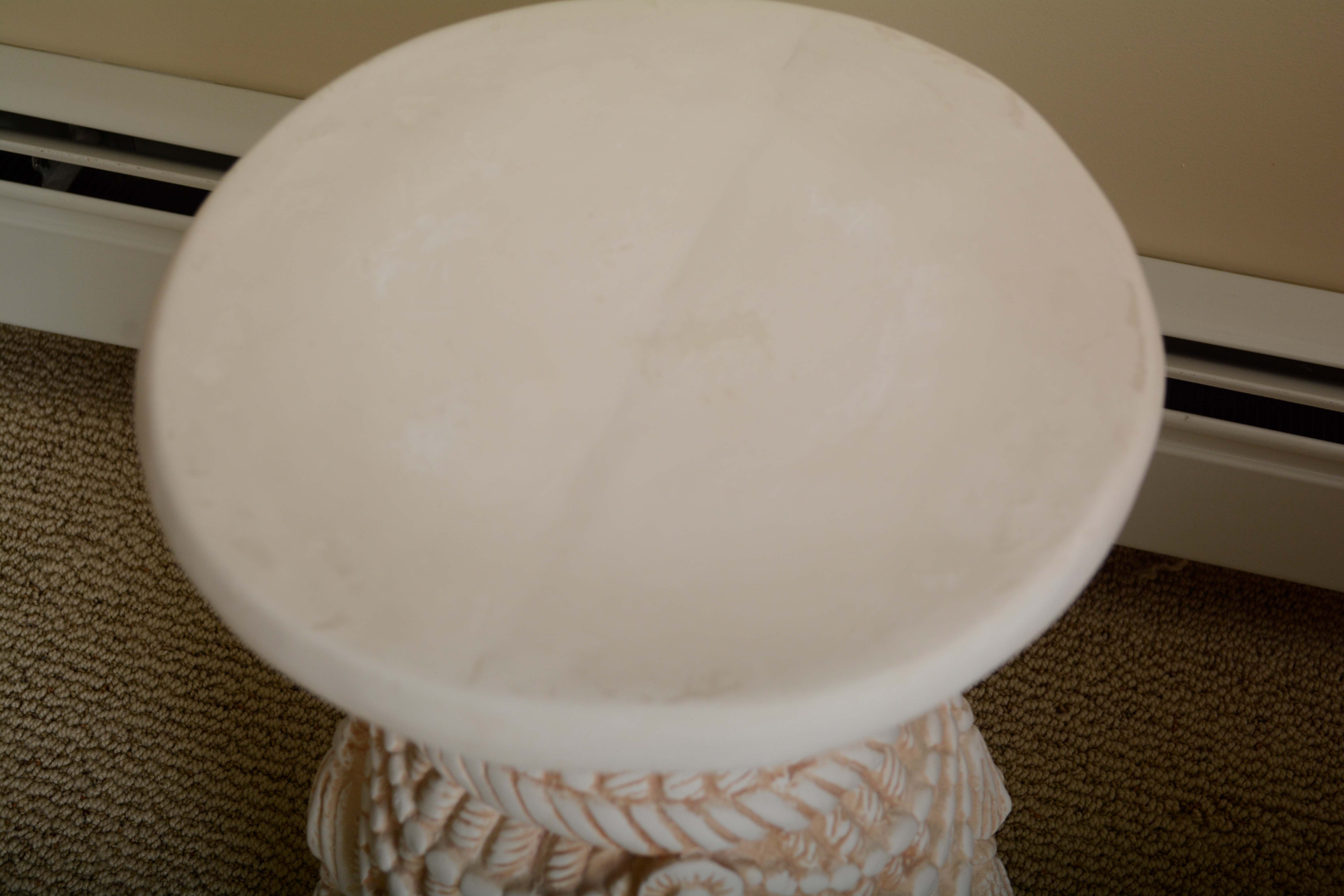 Neoclassical Style Tassel Pedestal