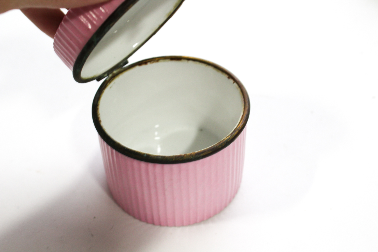 Four French and Italian Porcelain Patch Boxes, 20th Century