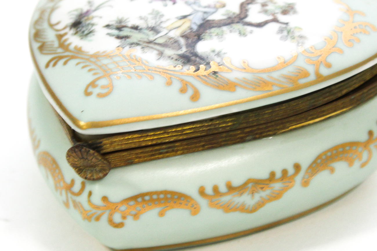 Four French and Italian Porcelain Patch Boxes, 20th Century