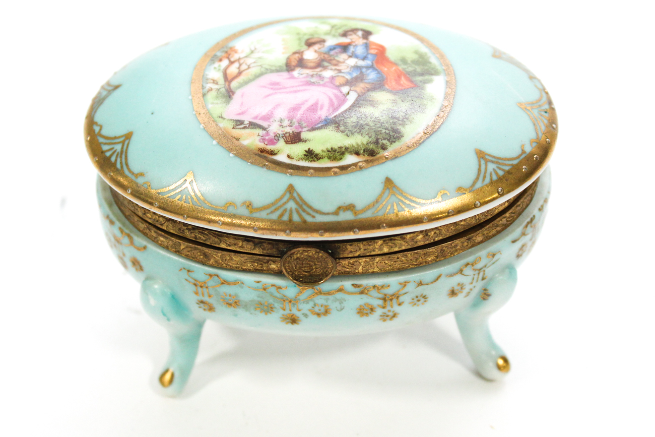 Four French and Italian Porcelain Patch Boxes, 20th Century