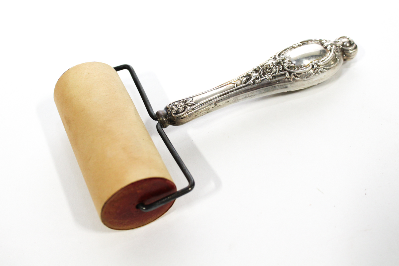 Argentinian Silver Yerba Mate Tea Gourd, Straw and Accessories, 20th Century