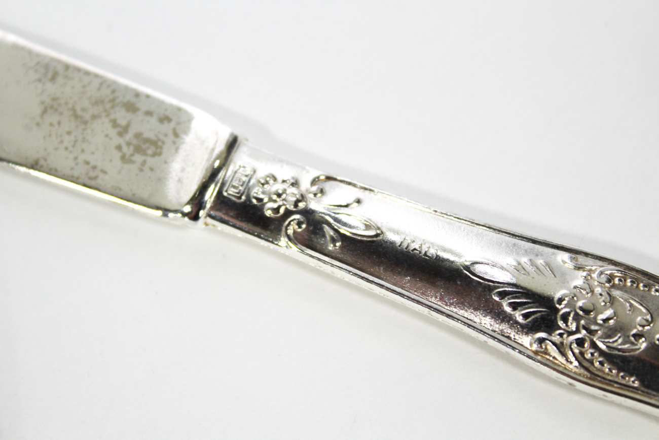 Italian Silver Plate Queen's Pattern Flatware, 20th Century