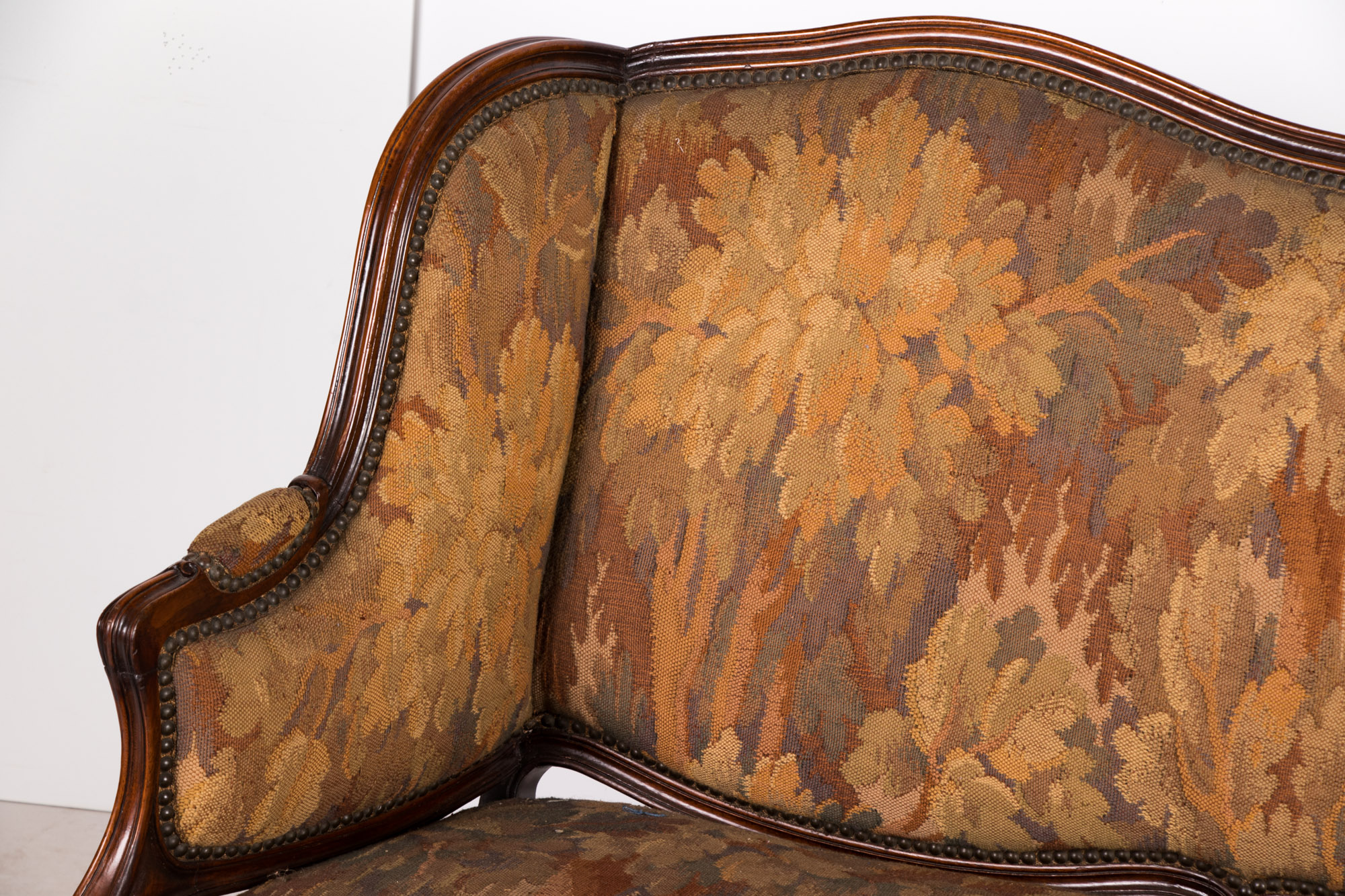 Louis XV Style Carved Mahogany Settee, Late 19th to Early 20th Century
