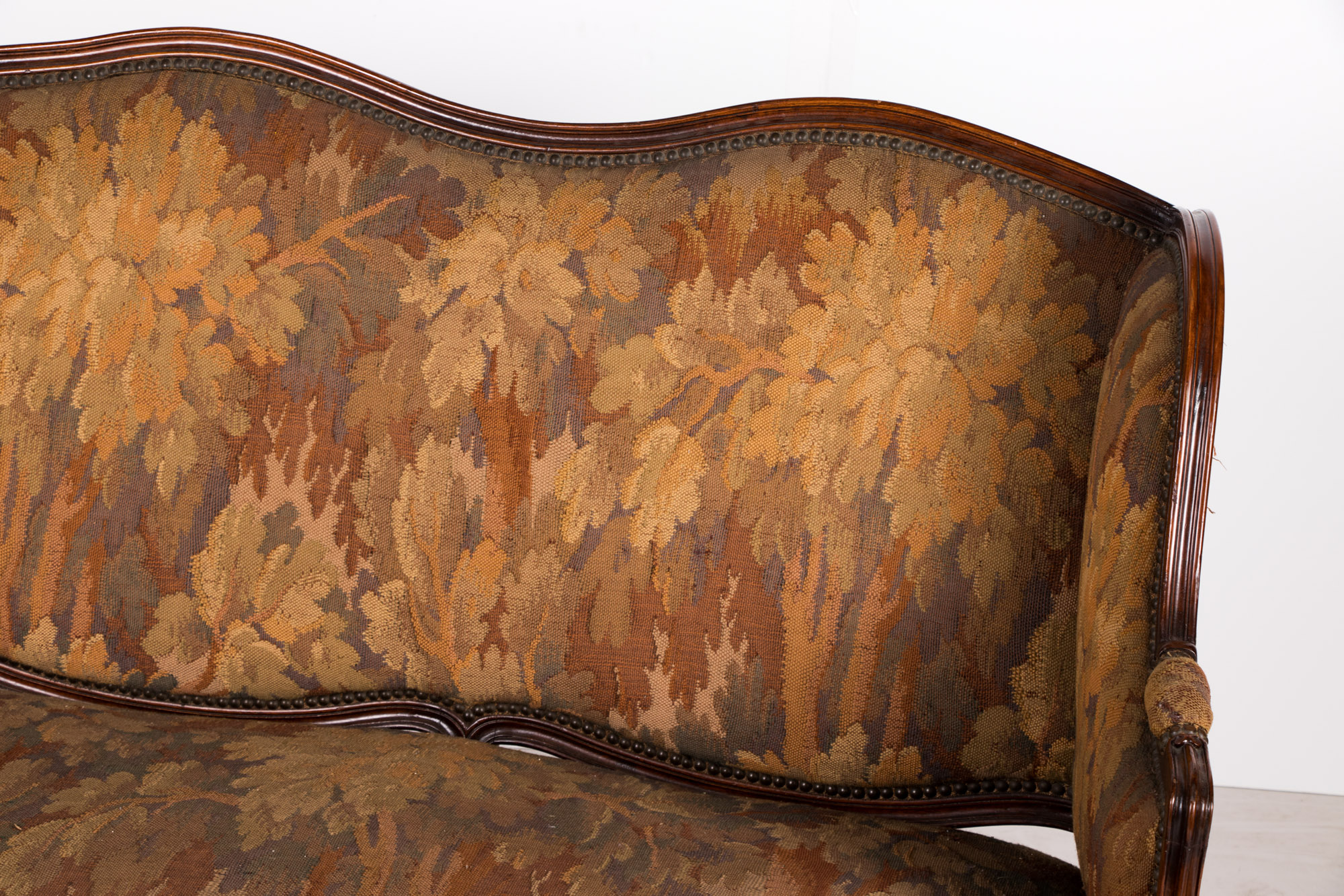 Louis XV Style Carved Mahogany Settee, Late 19th to Early 20th Century