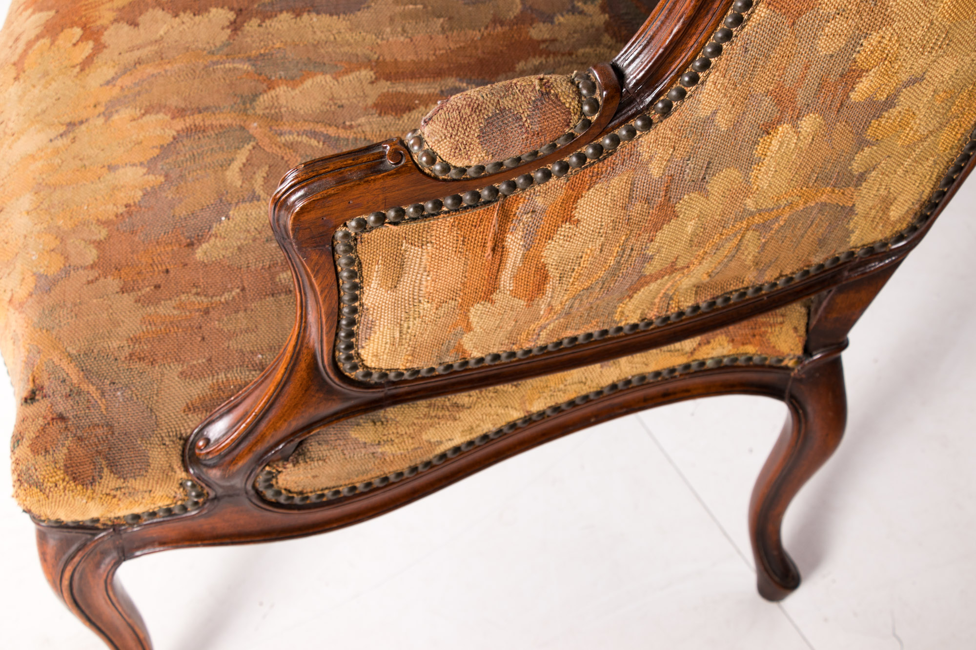 Louis XV Style Carved Mahogany Settee, Late 19th to Early 20th Century