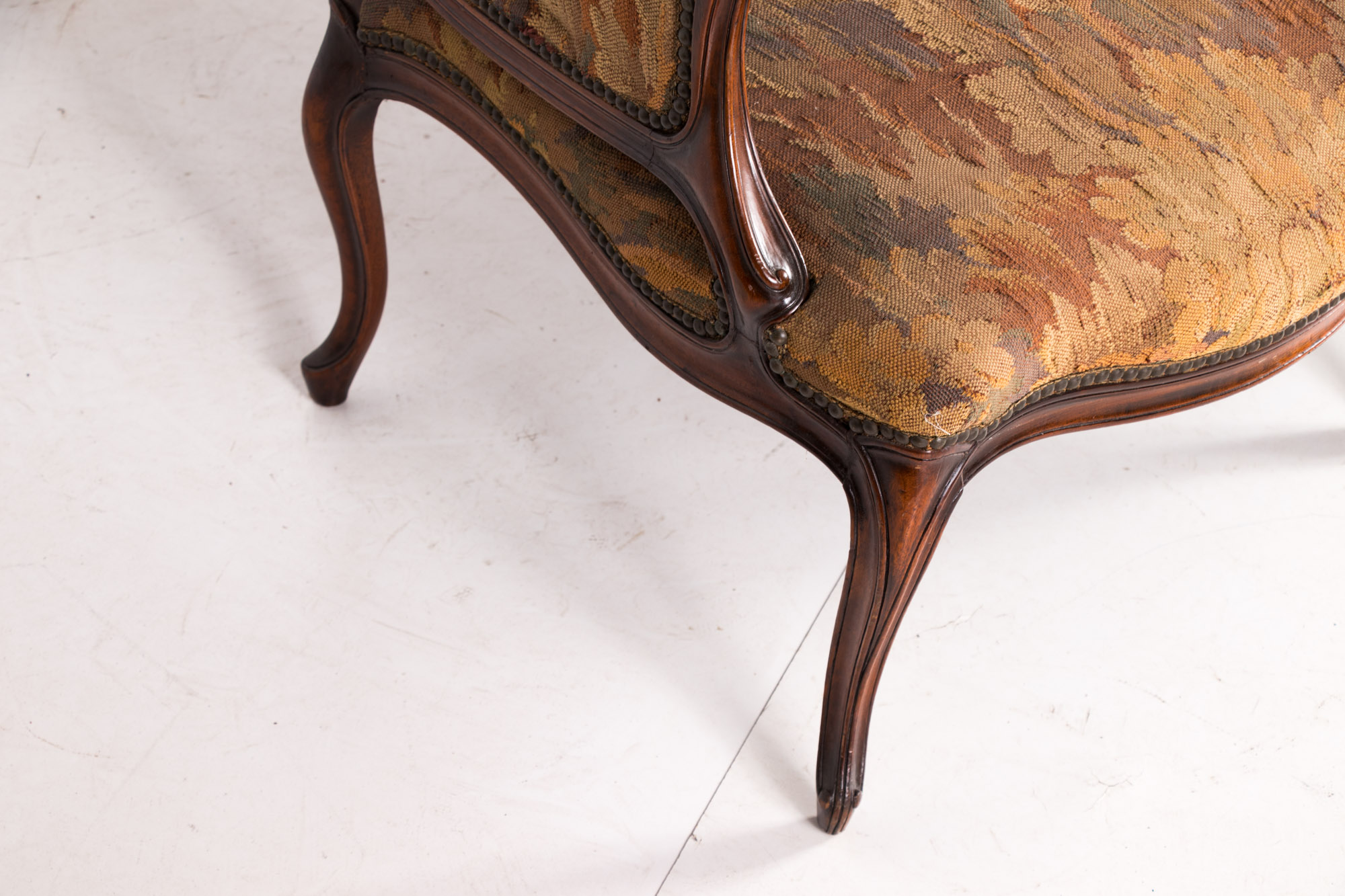 Louis XV Style Carved Mahogany Settee, Late 19th to Early 20th Century