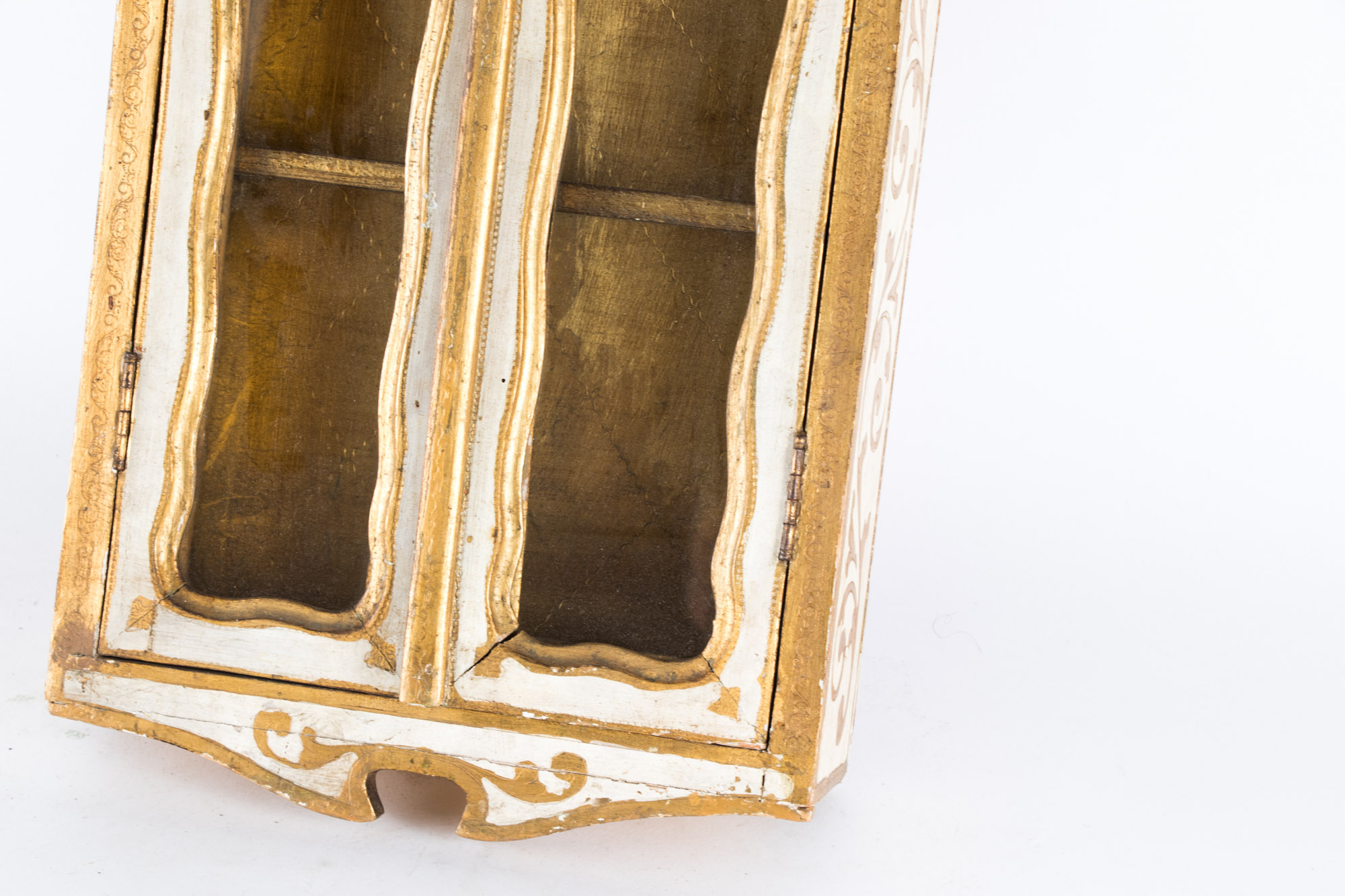 Florentine Cream-Painted and Parcel-Gilt Hanging Cabinet, 20th Century