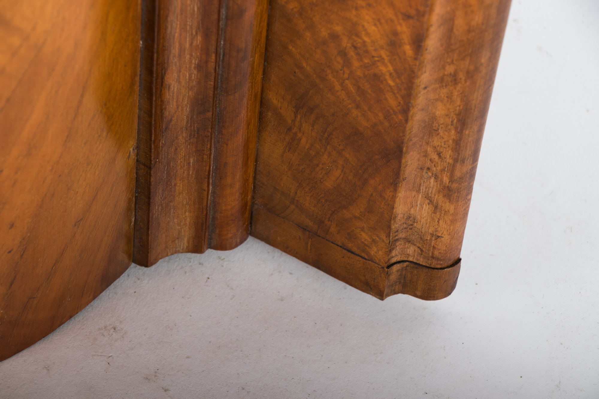 Antique German Biedermeier Walnut Hanging Shelf, 19th Century