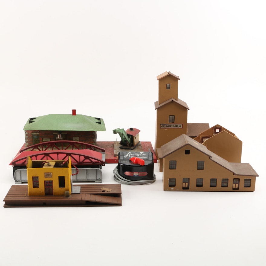 American Flyer Model Train Set Accessories and Buildings