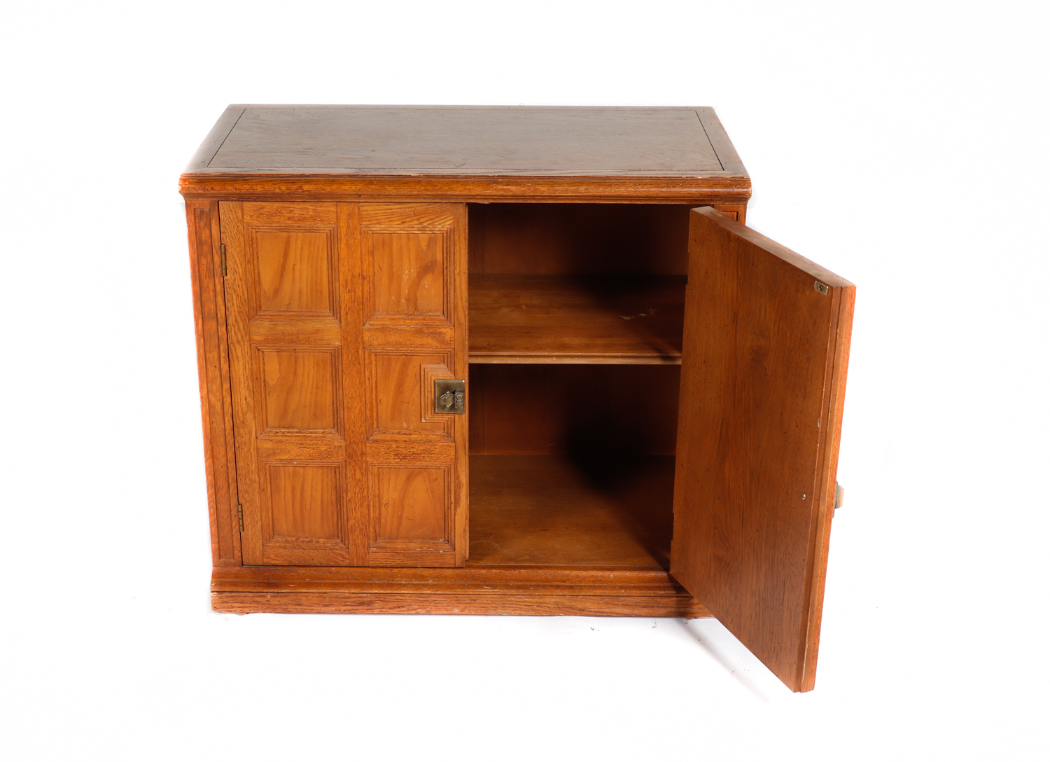 Vintage Mid-Century "Guildhall" Side Cabinet by Drexel