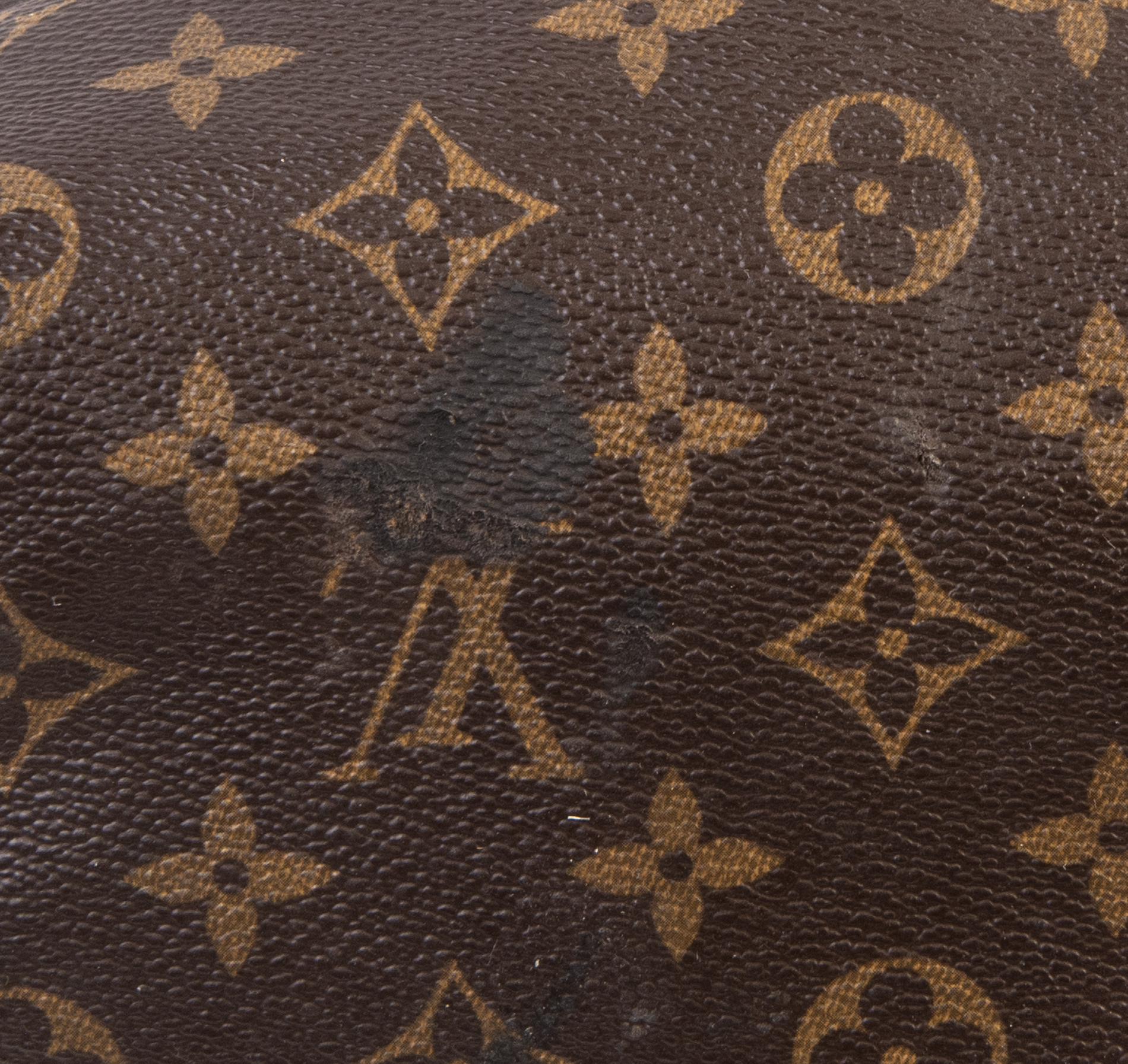Circa 1989 Vintage Louis Vuitton Signature Monogram Canvas Keepall Bag