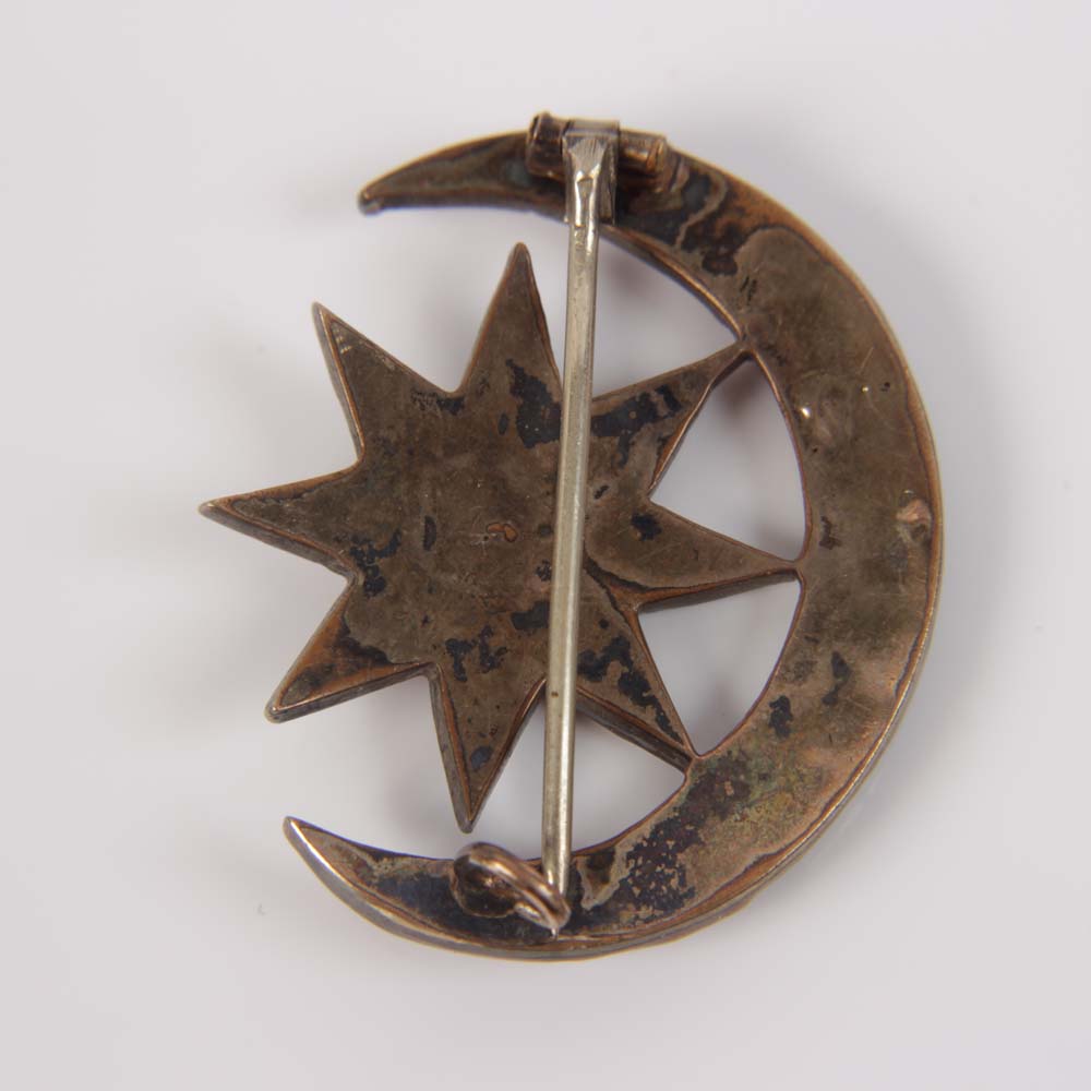 Vintage Plated Silver 3.18 CTW Garnet Brooch