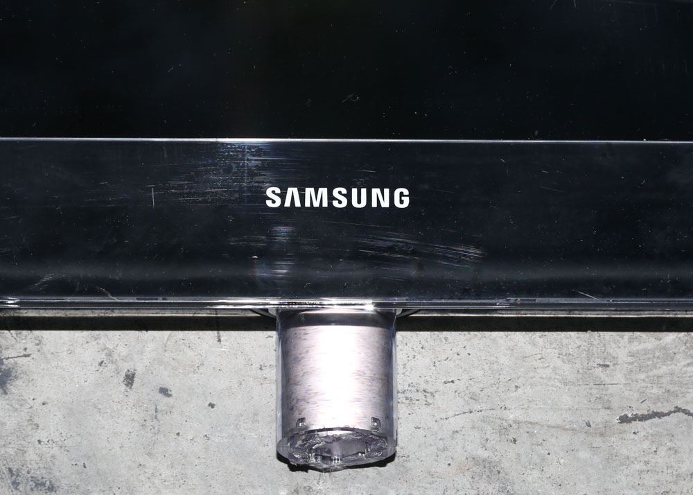 Samsung 52-Inch Flatscreen Television