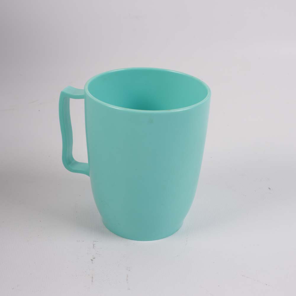 Vintage Burlington Hawkeye Picnic Basket Set