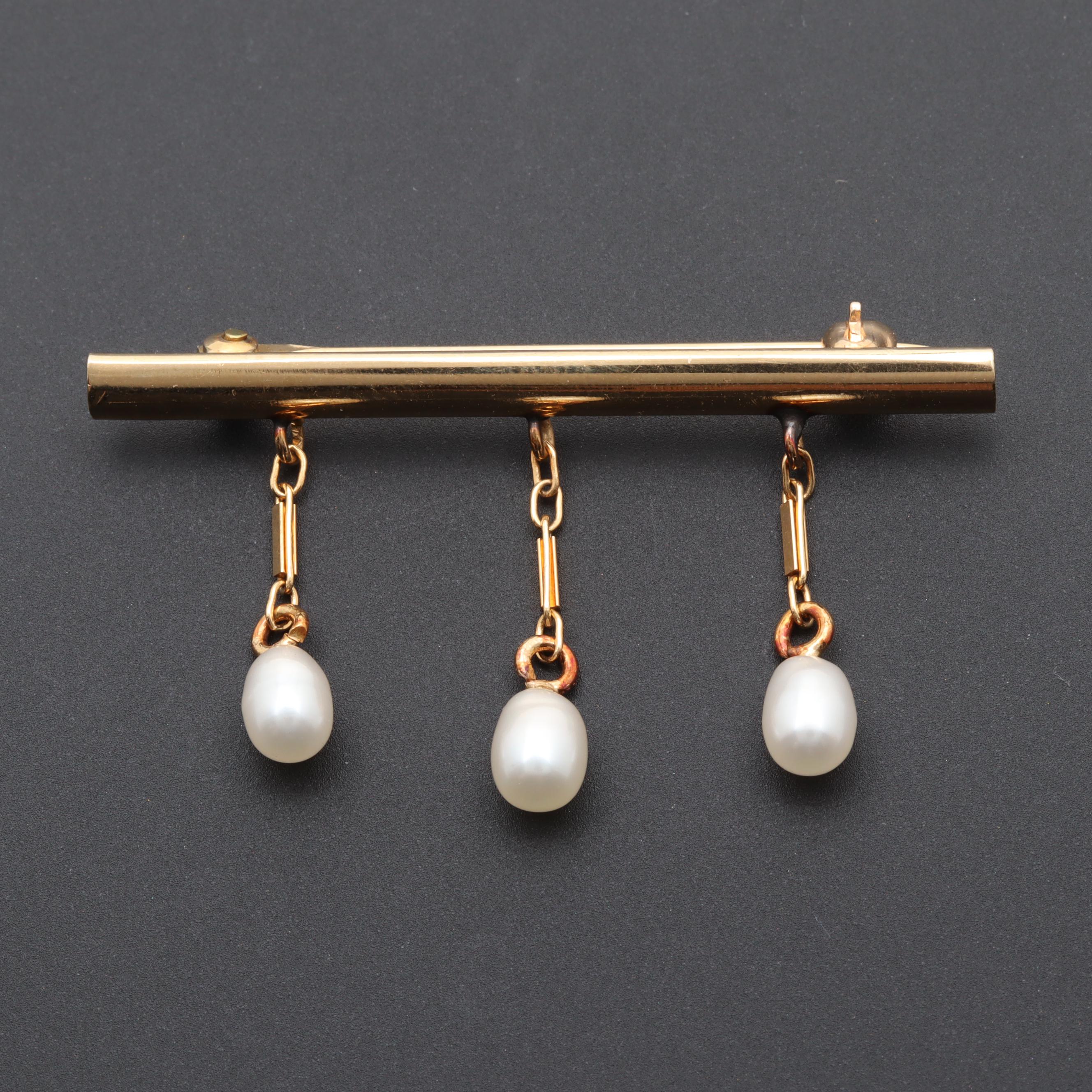 14K Yellow Gold Cultured Pearl Bar Brooch