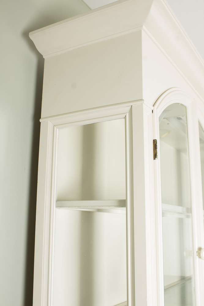 White Painted Illuminated China Cabinet