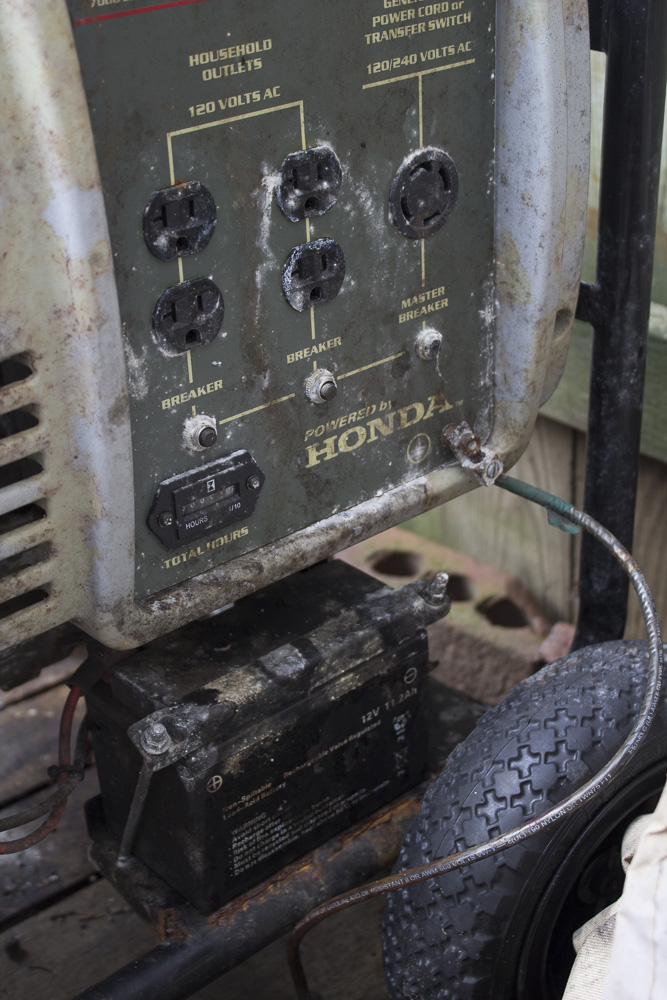 Honeywell 7000 Portable Generator with Honda GX 390 Motor