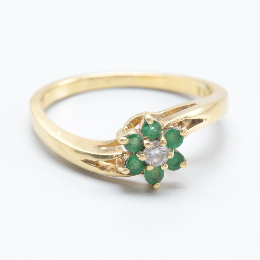 18K Yellow Gold Diamond and Emerald Ring