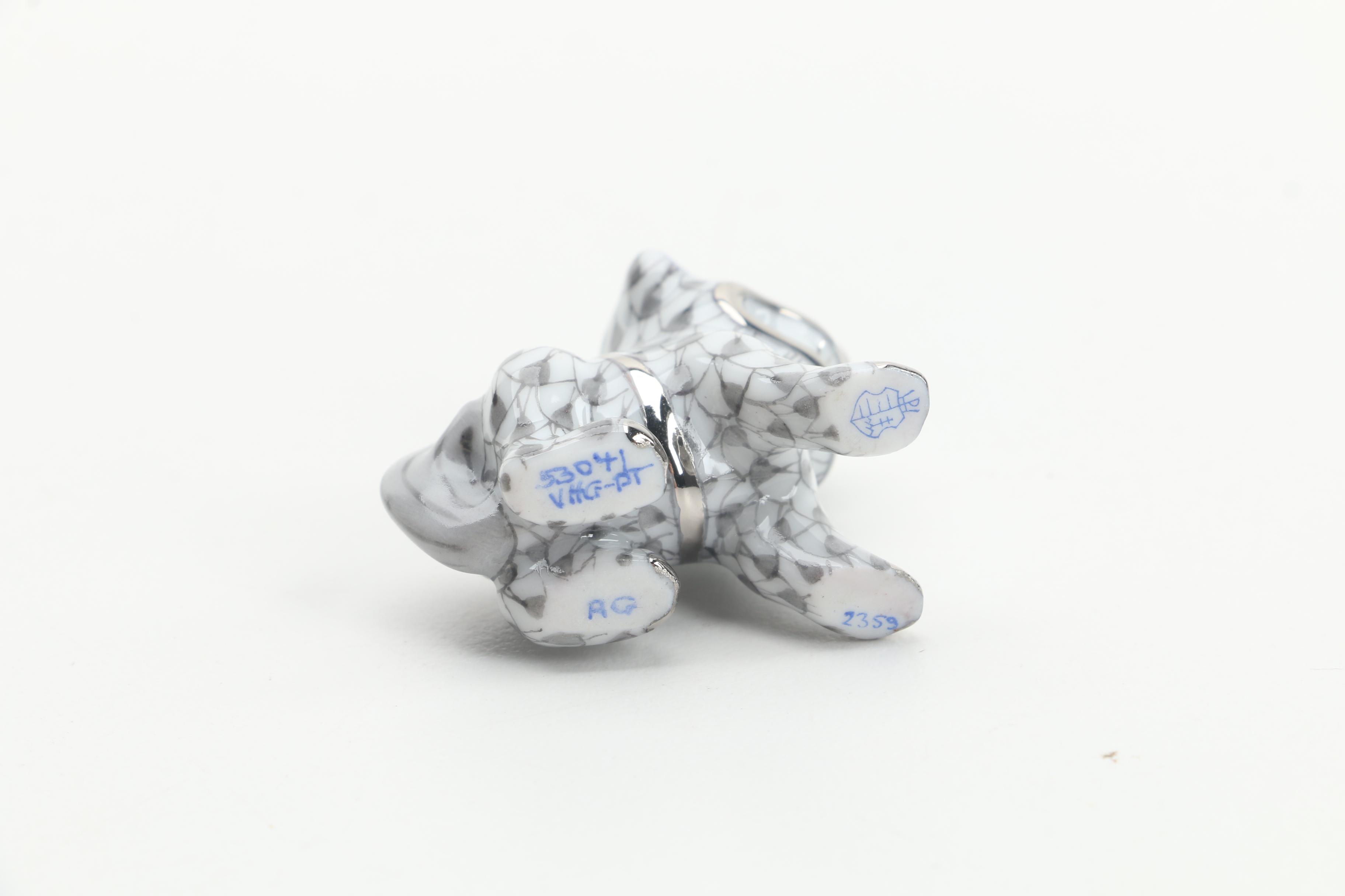 Herend Hungary Hand-Painted Porcelain Miniature "Foo Dog" Figurine