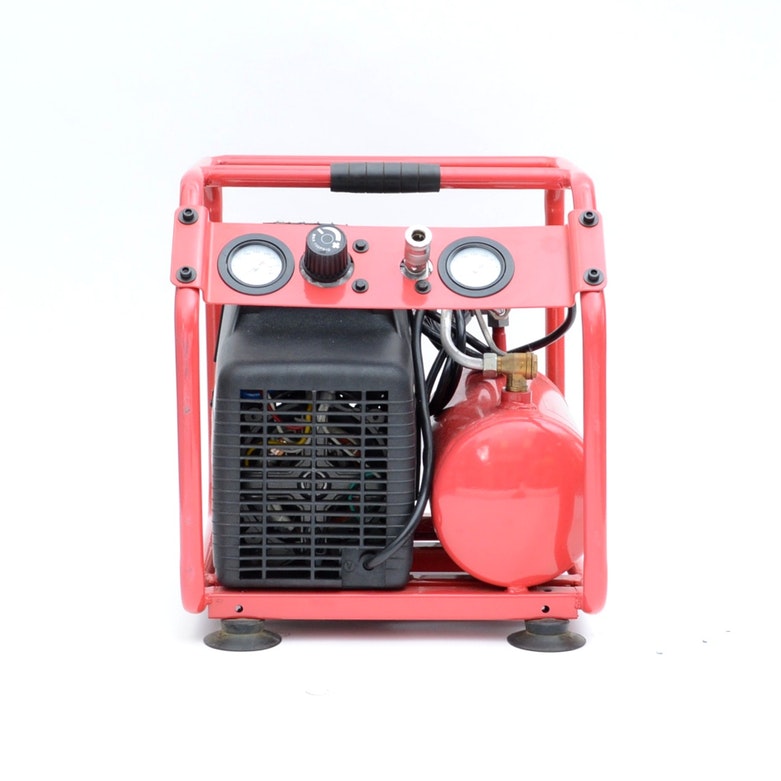 3 PRO 1.6 Gallon Oil- Free Hot Dog Compressor