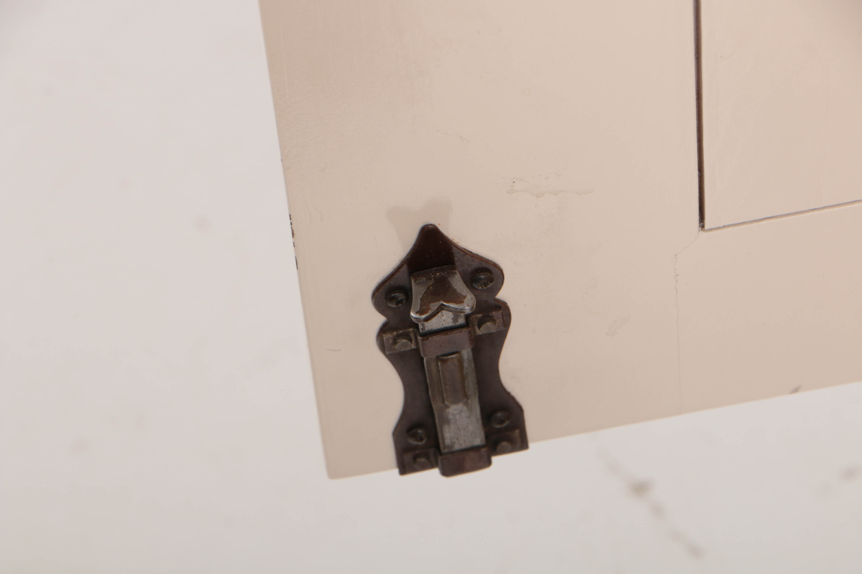 Hand-Painted Pine Wardrobe with Beribboned Floral Garlands, 20th Century