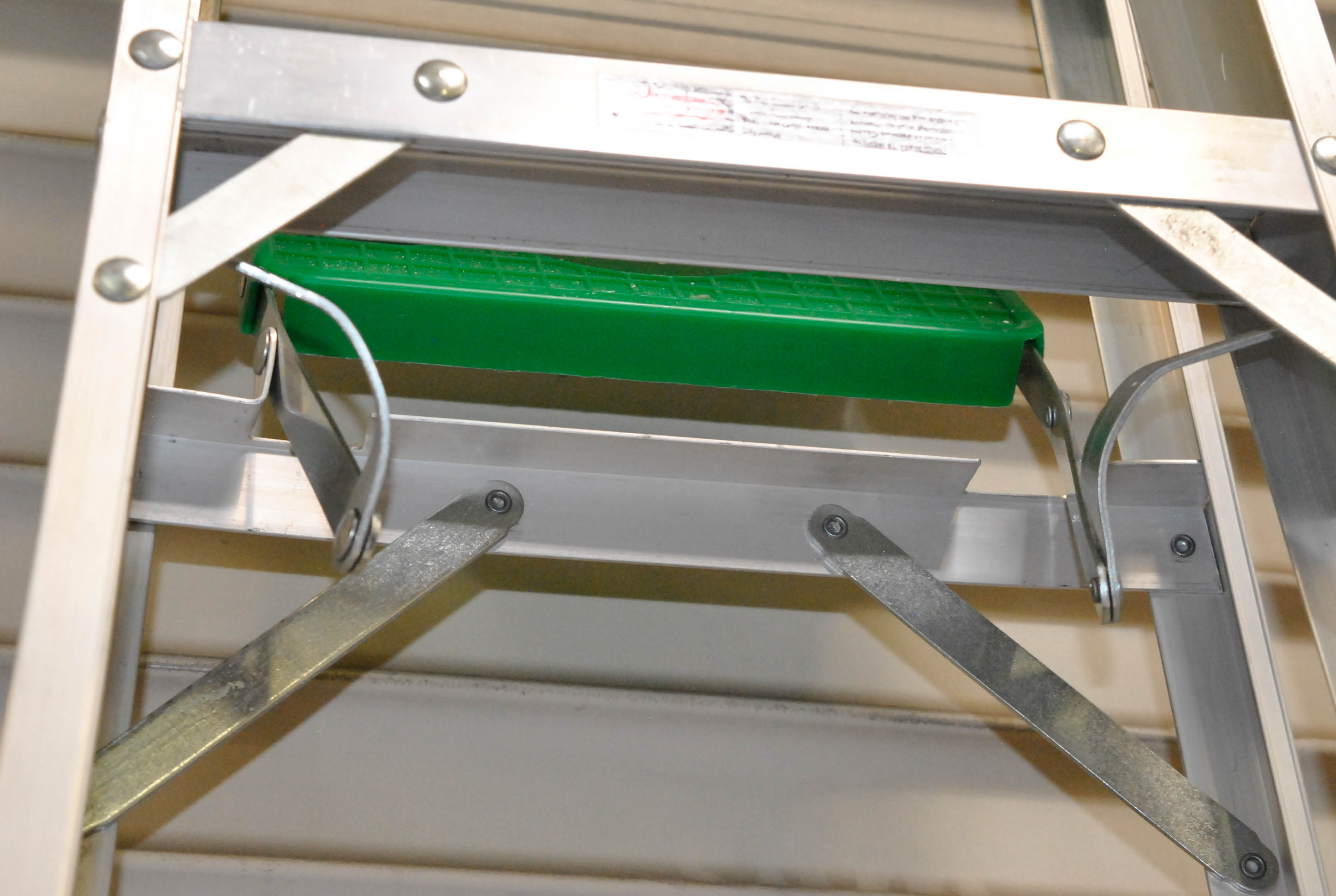 Gorilla Ladders 8' Aluminum Hybrid Ladder