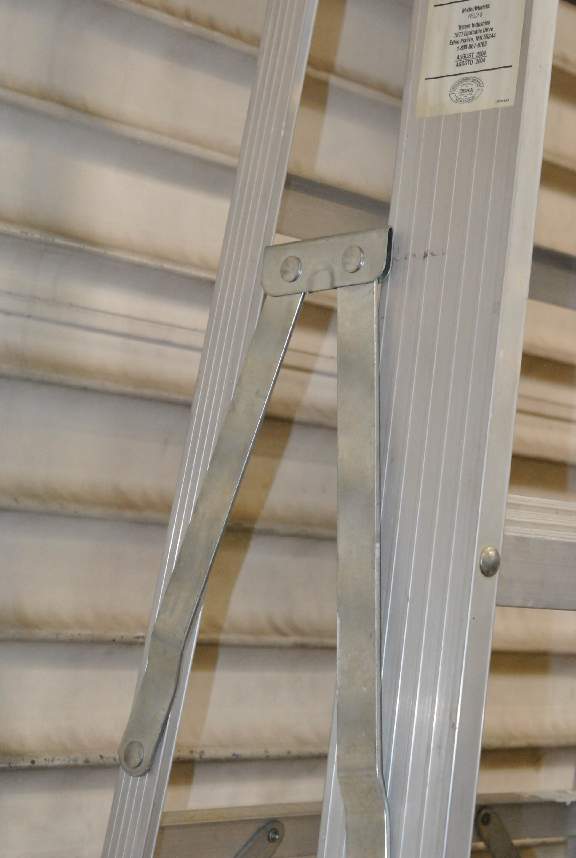 Gorilla Ladders 8' Aluminum Hybrid Ladder