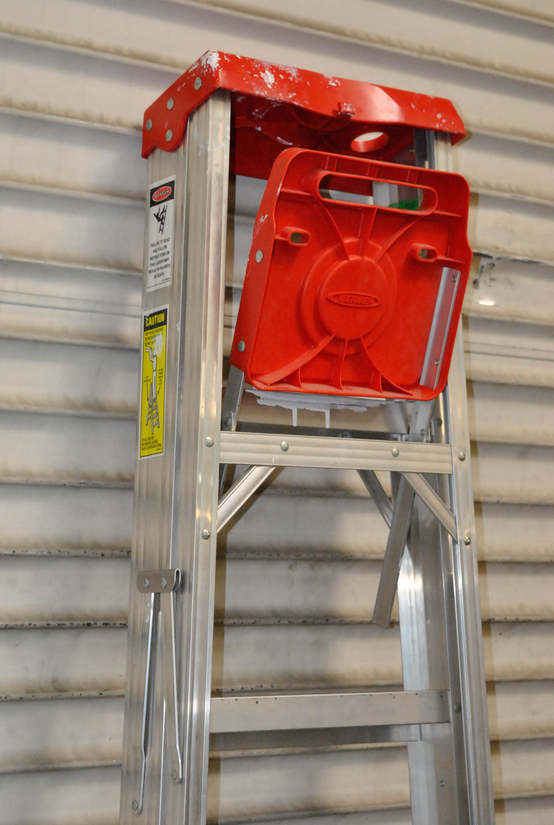 Werner Model 356 6ft Tall Aluminum Ladder
