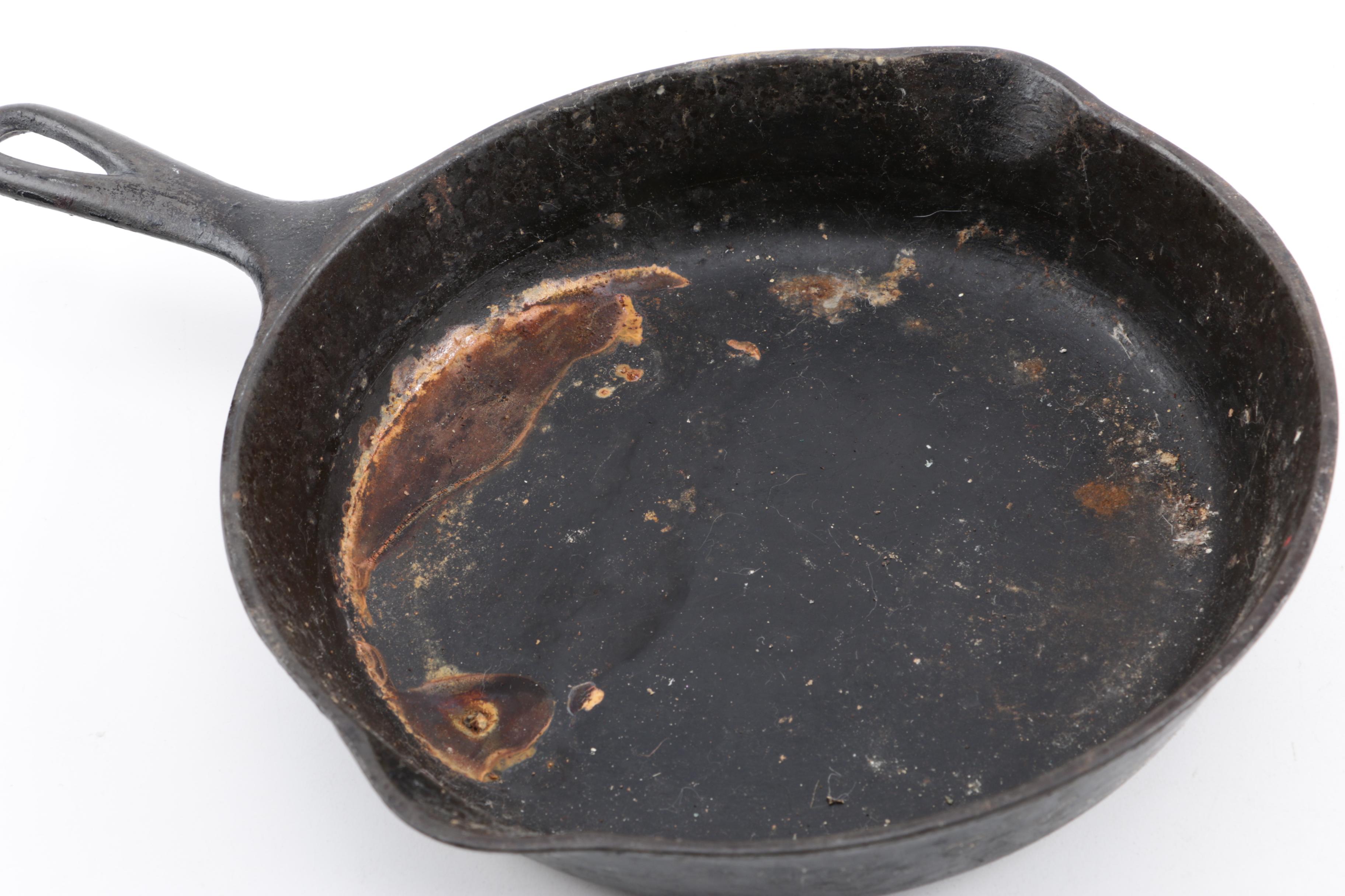 Cast Iron Cookware Featuring Wagner Ware