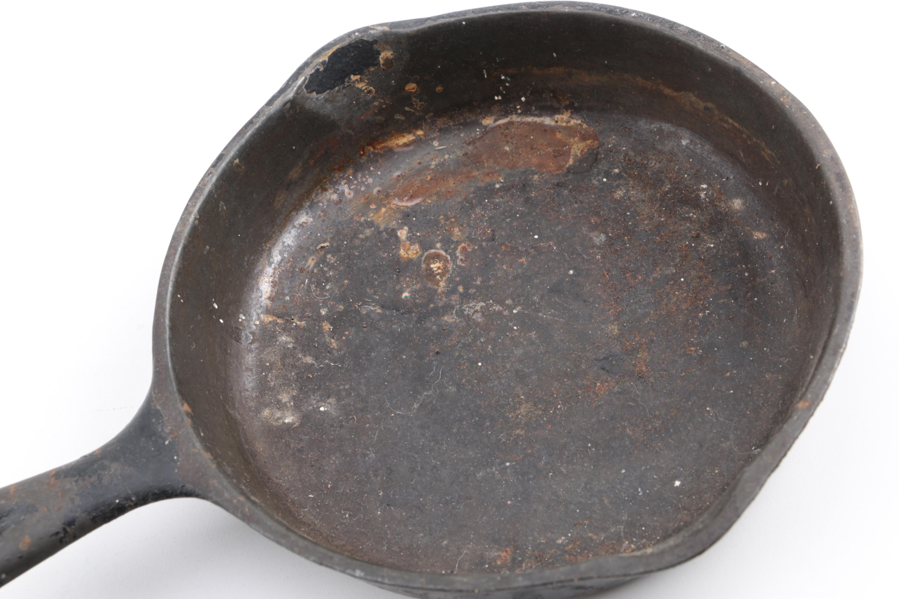 Cast Iron Cookware Featuring Wagner Ware