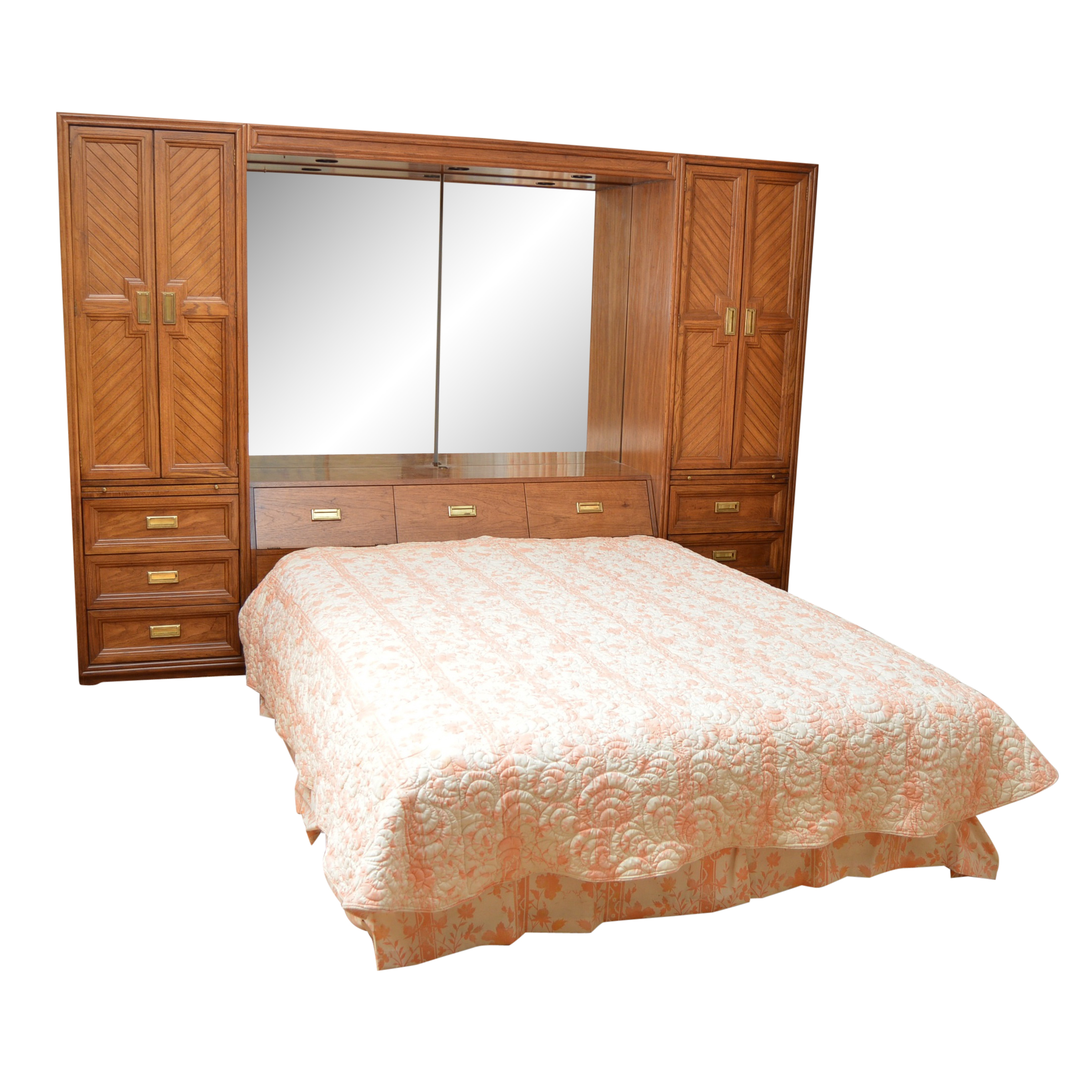 Three Piece Huntley Bedroom Set by Thomasville