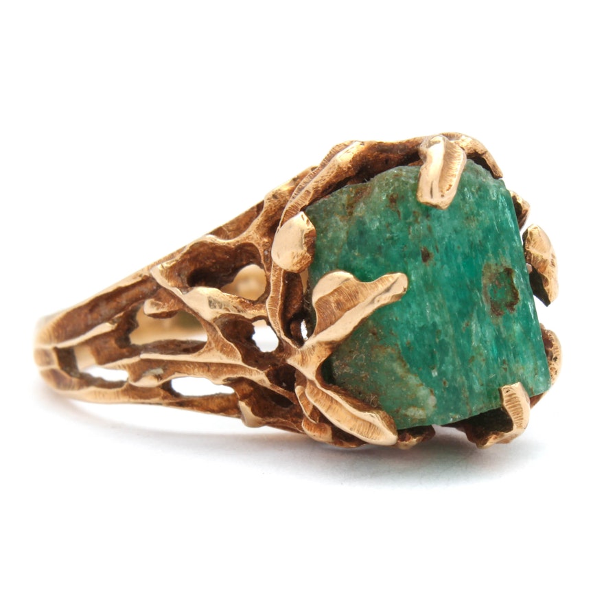 Circa 1960s-1970s 18K Yellow Gold Rough Cut Emerald Ring