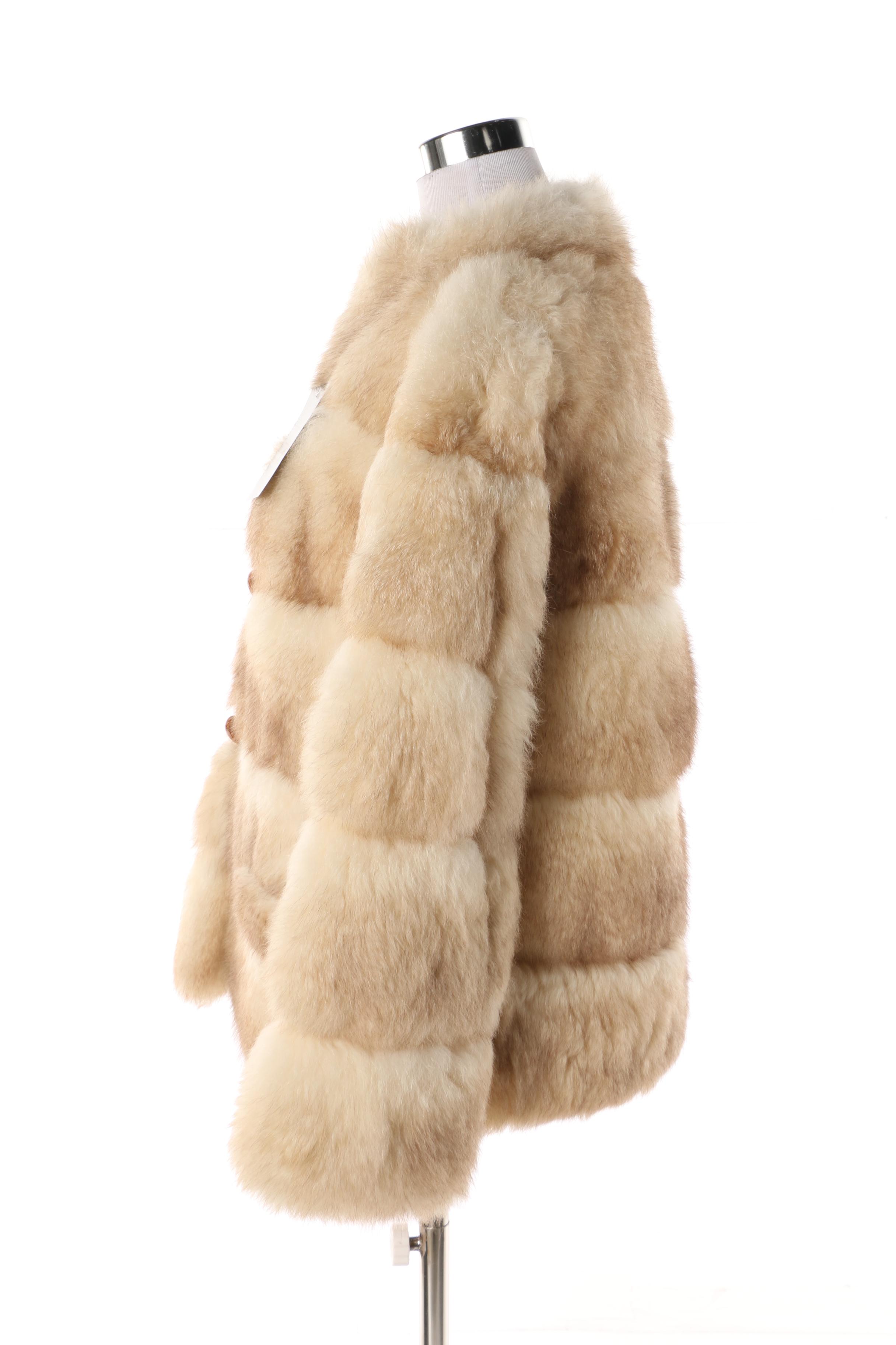 Women's 1970s Vintage Sakowitz Furs Opossum Fur Coat