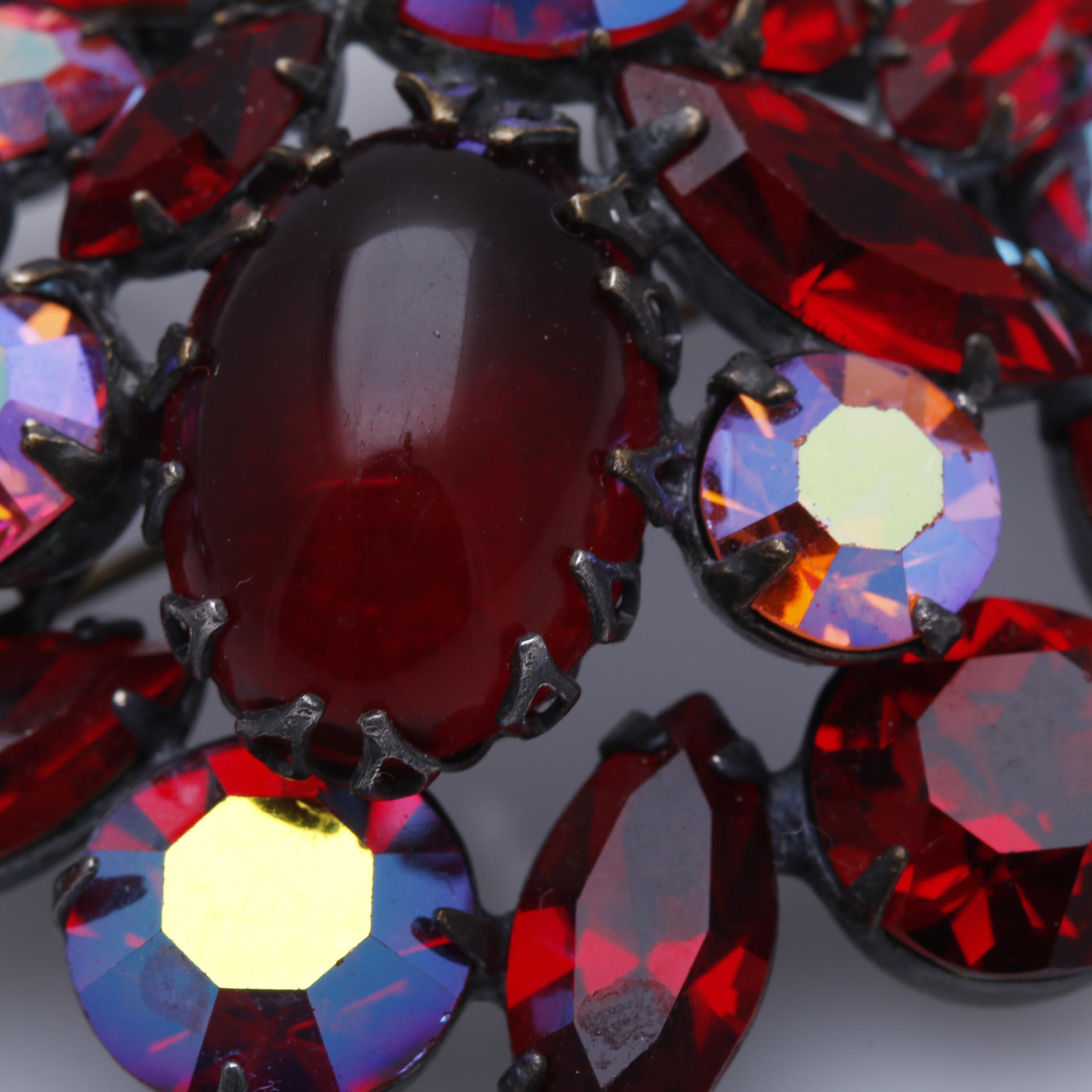 1950s Regency Red Iridescent Rhinestone Brooch and Necklace Set