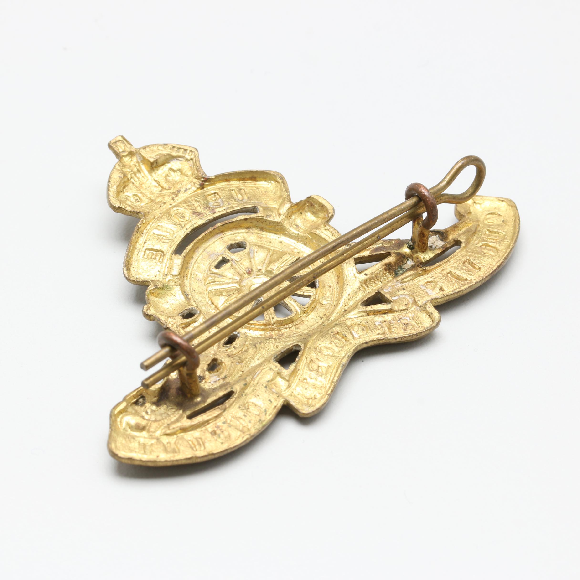 Antique WWI British Royal Artillery Cap Badge