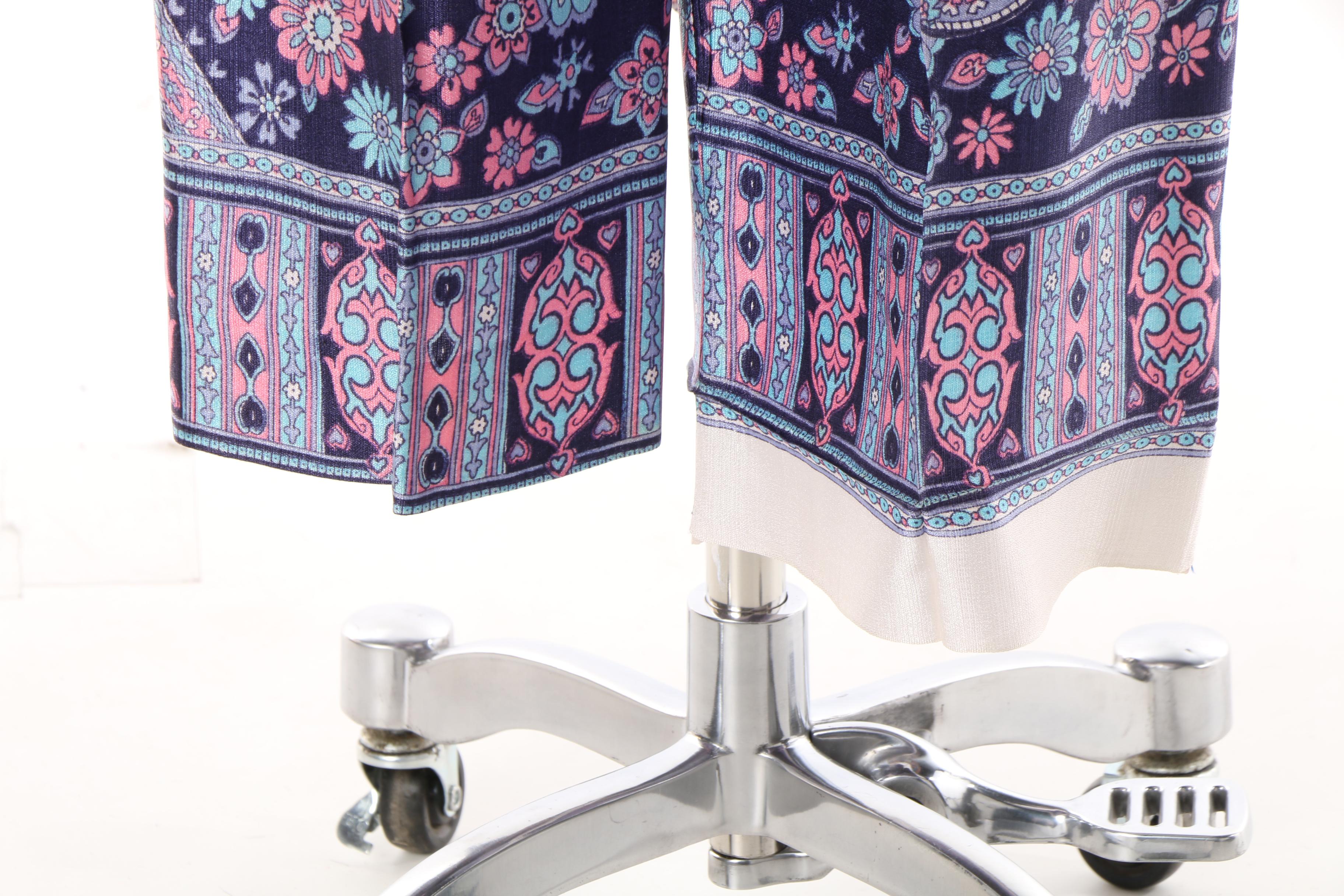 Women's 1960s Vintage Psychedelic Floral Print Kaftan and Pants Set