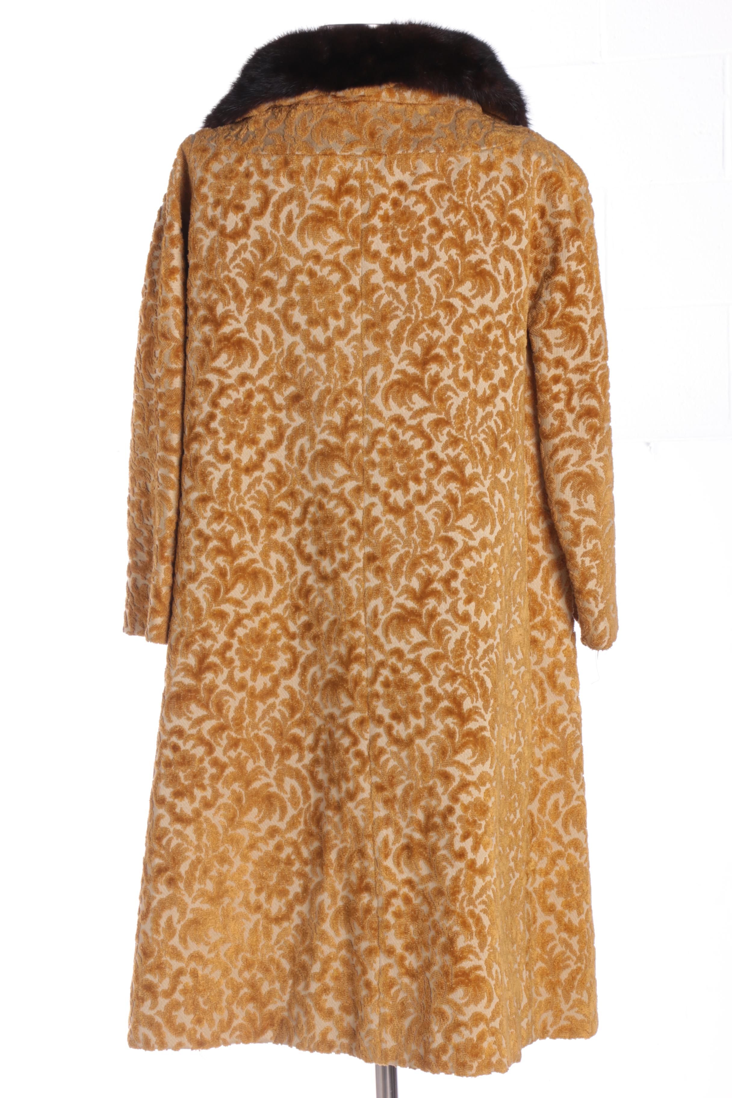 Women's 1960s Lilli Ann Gold Tone Velvet Carpetbag Coat with Mink Fur Collar