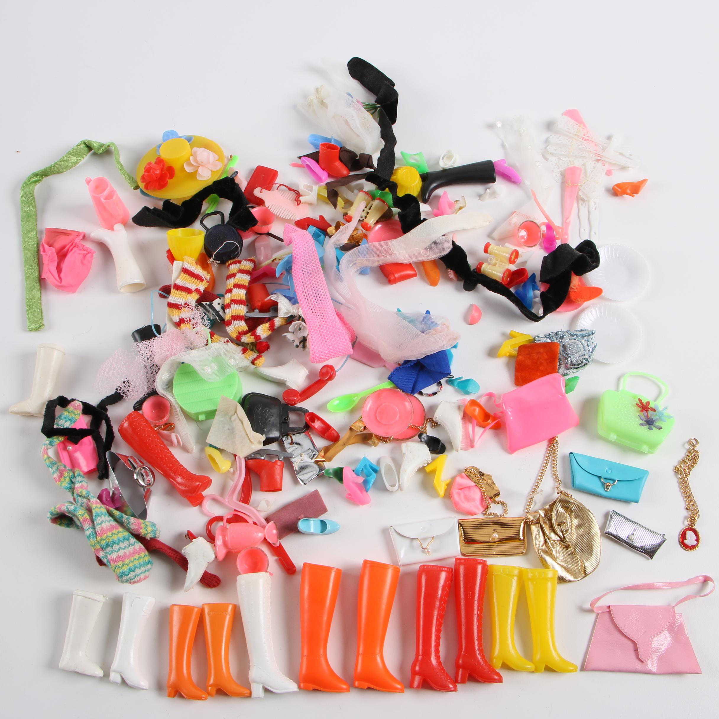 1960-70s Mattel Barbie and Friends Dolls and "Barbie & StaceySleep 'n Keep" Case