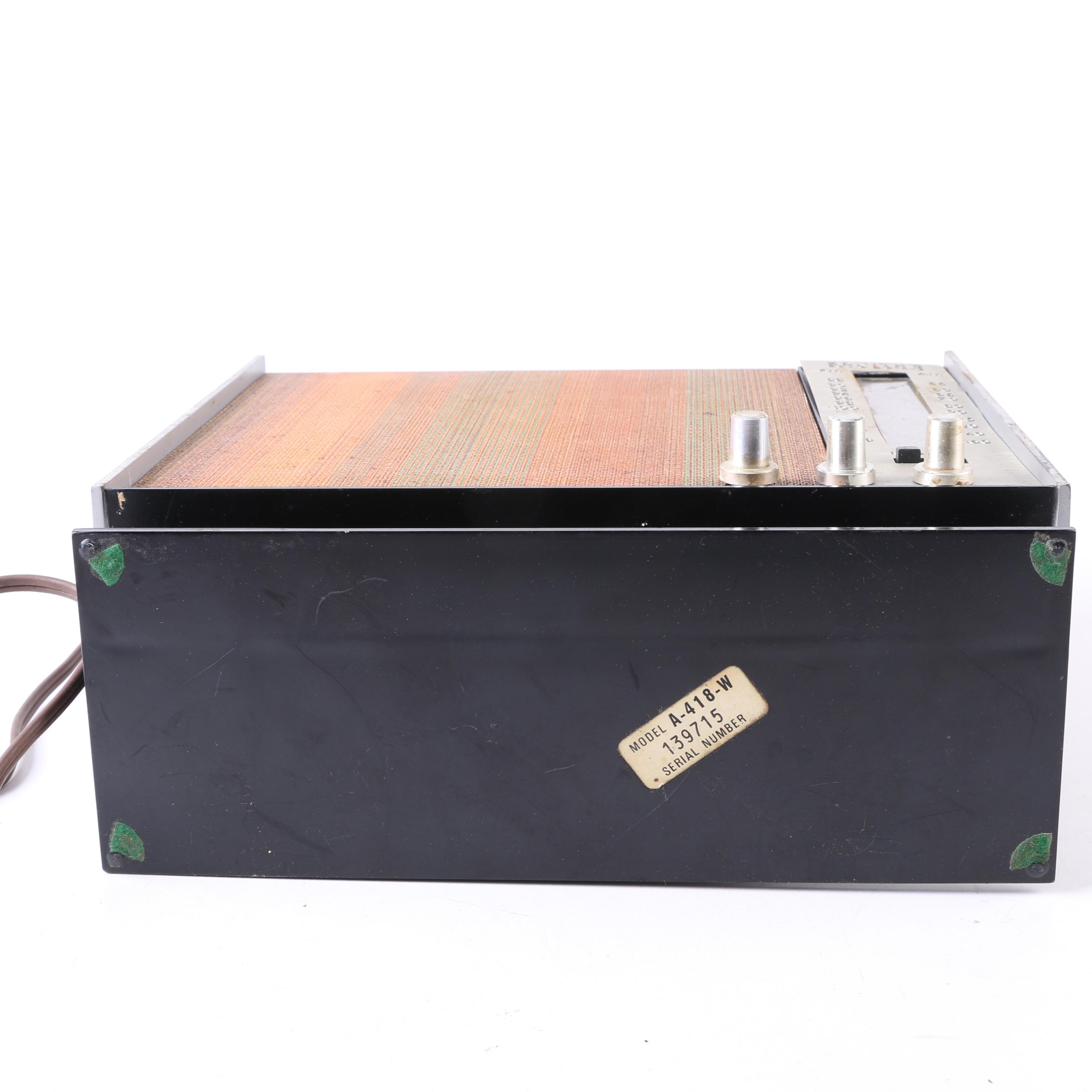 Zenith Solid State Model A-418-W Tabletop AM/FM Radio