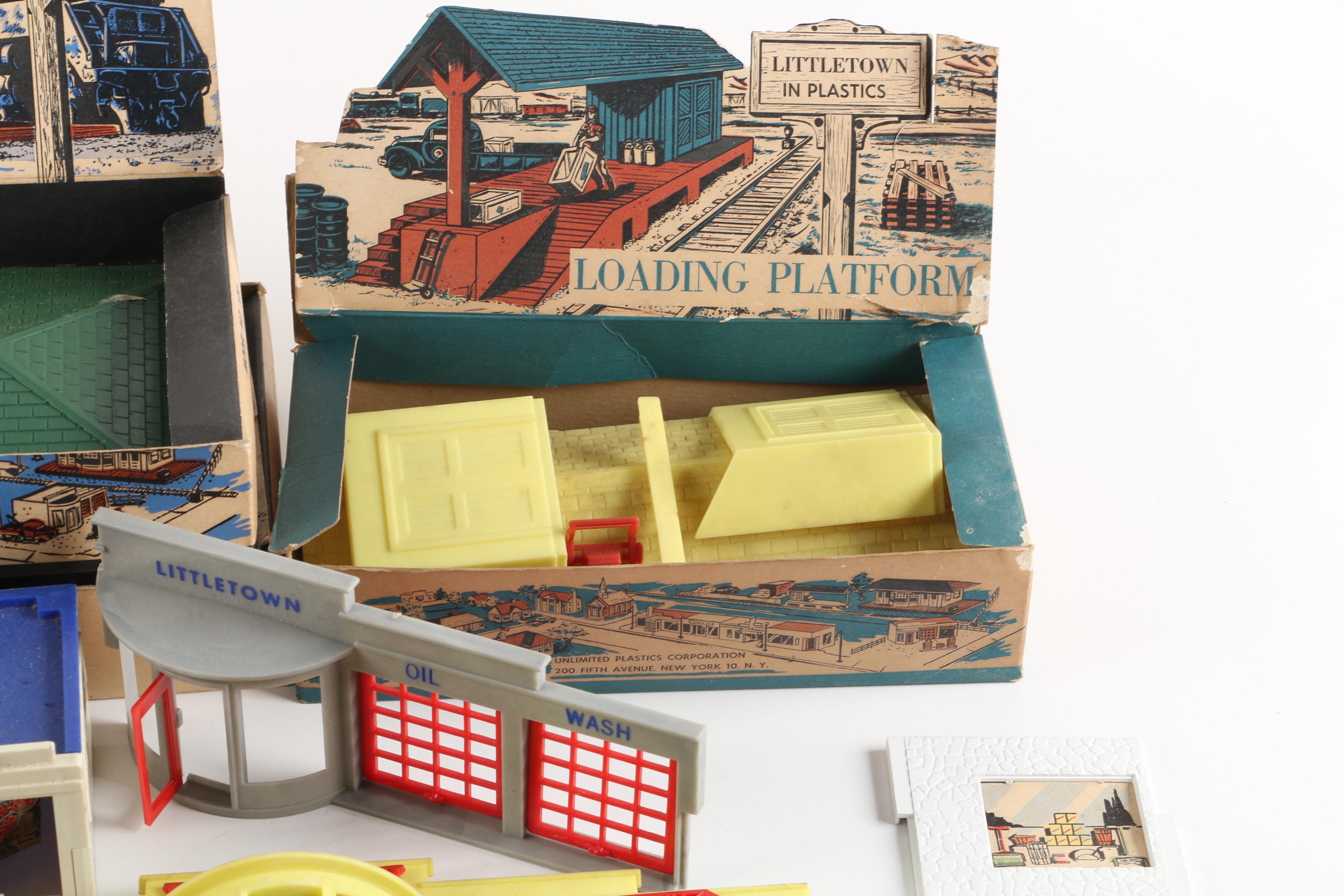 Vintage Littletown Plastic Buildings and Landscape Kits for Train Models