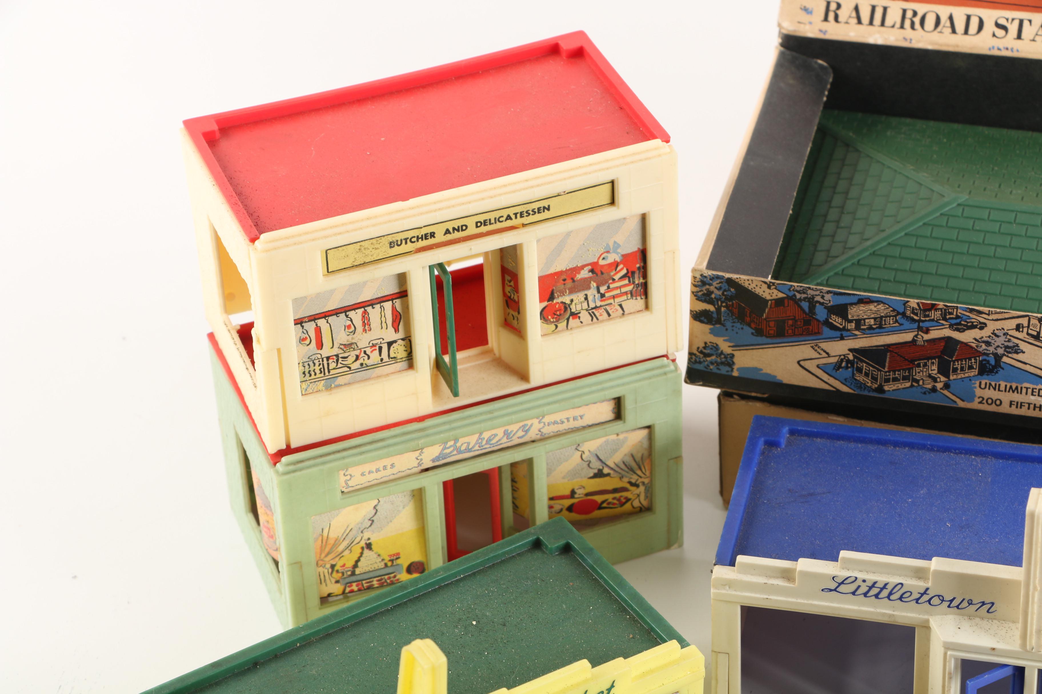 Vintage Littletown Plastic Buildings and Landscape Kits for Train Models