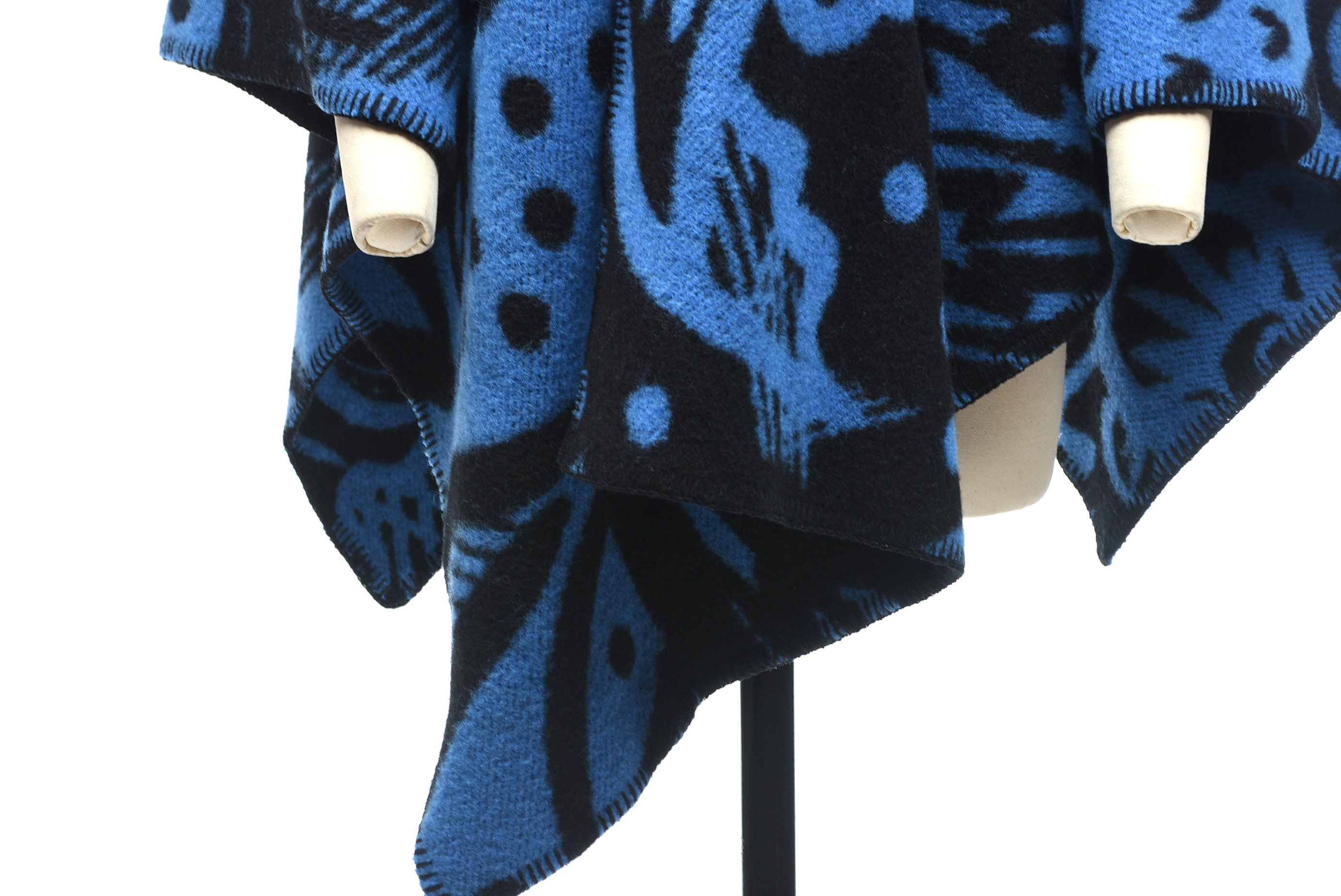 Burberry Prorsum Wool and Cashmere Blend Jacquard Cape