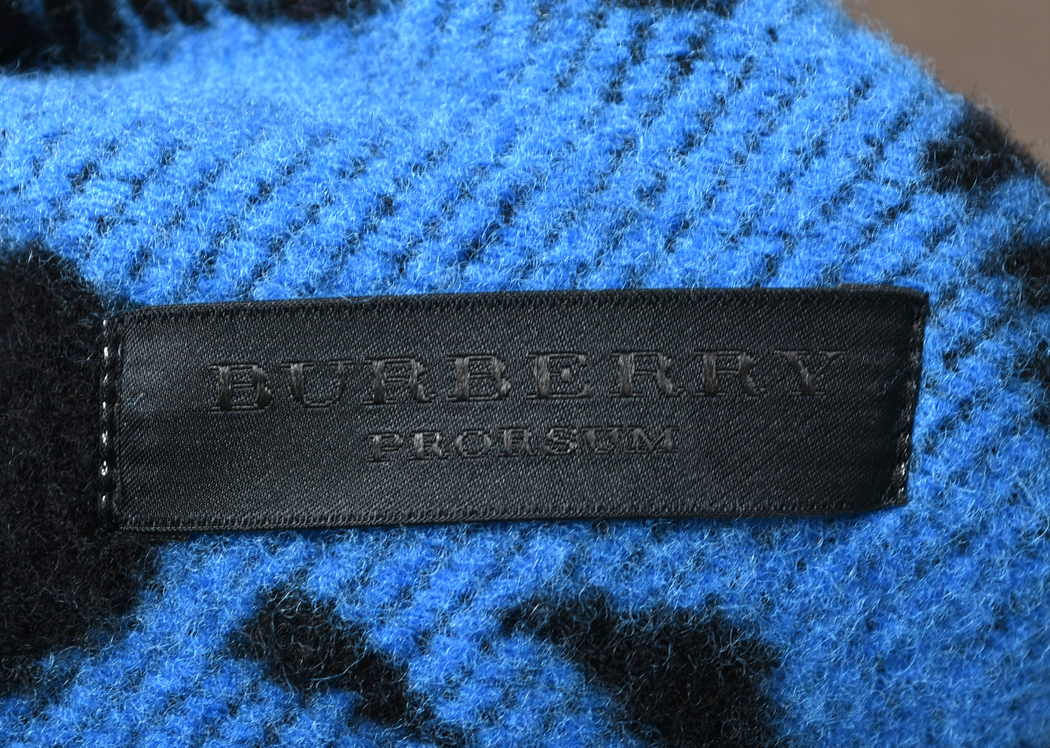 Burberry Prorsum Wool and Cashmere Blend Jacquard Cape